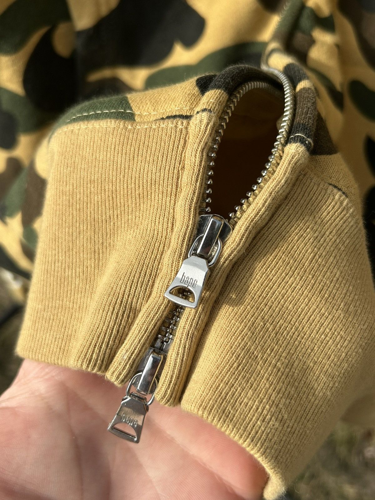 Bape Bape 1st Camo Shark Full Zip Hoodie Size US L / EU 52-54 / 3 - 12 Thumbnail