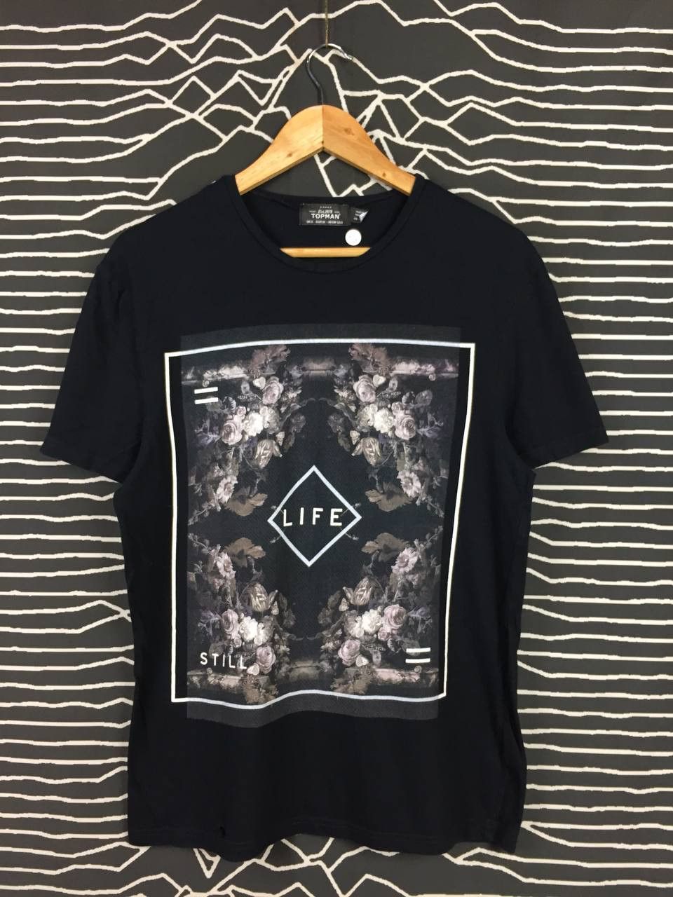 Topman Topman Still Life Flower Graphic Essential Tee Size S Size US S / EU 44-46 / 1 - 2 Thumbnail