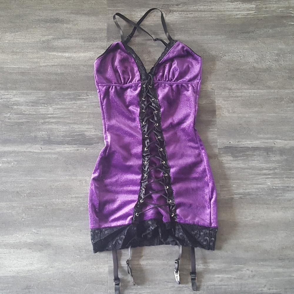 Designer Violet Velvet Black Detailed Marquee Mini Size S / US 4 / IT 40 - 1 Thumbnail