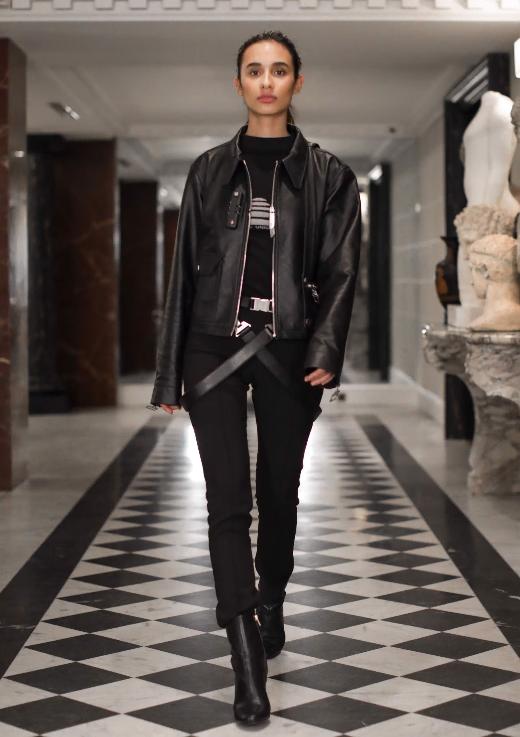 Pieces Uniques PIÈCES UNIQUES AW19 'MOON & SUN' BLACK BONDAGE TROUSERS Size 25" / US 0 / IT 36 - 7 Thumbnail