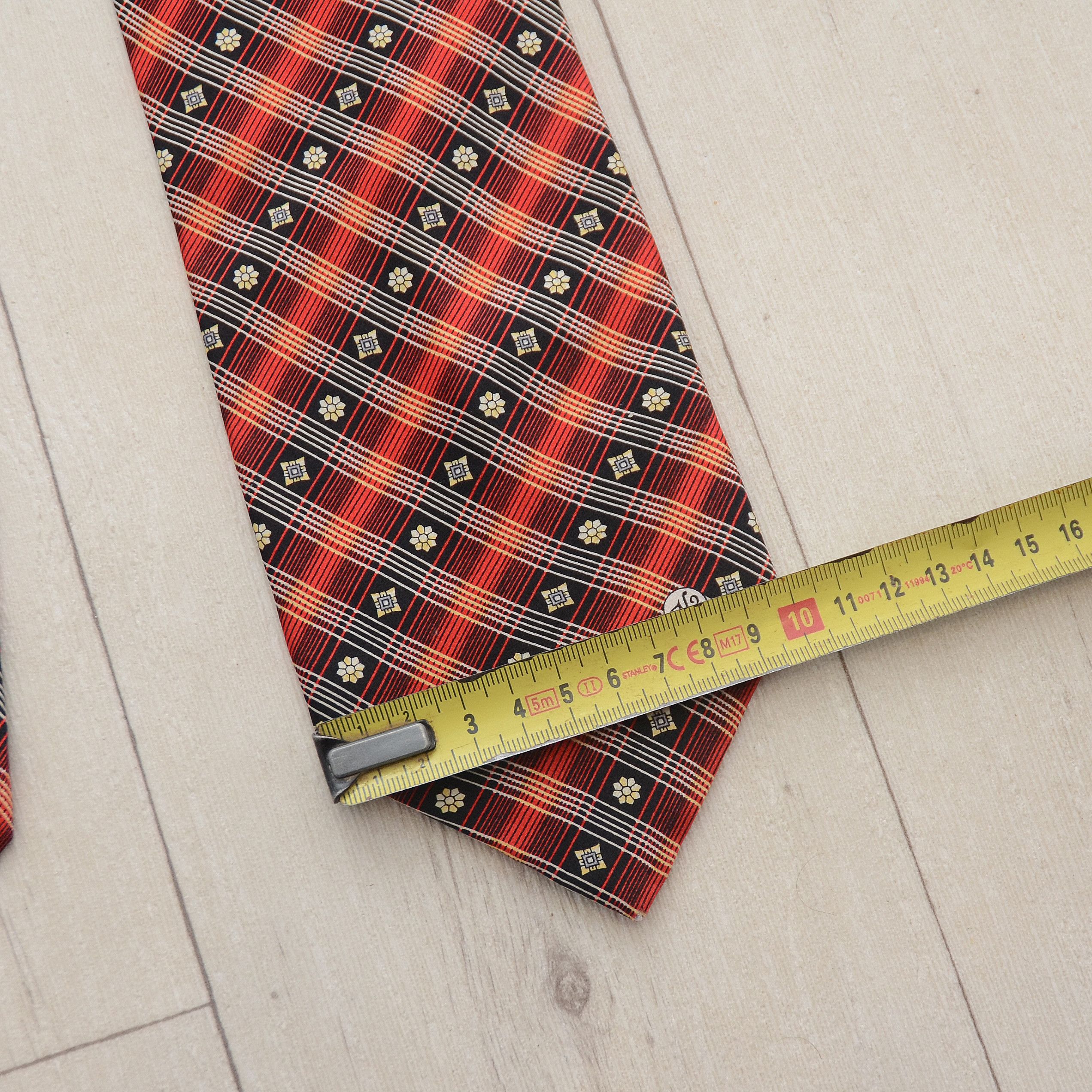Versace × Vintage Vintage Rare Versace Classic V2 Tie Medusa Monogram Red Size ONE SIZE - 10 Thumbnail