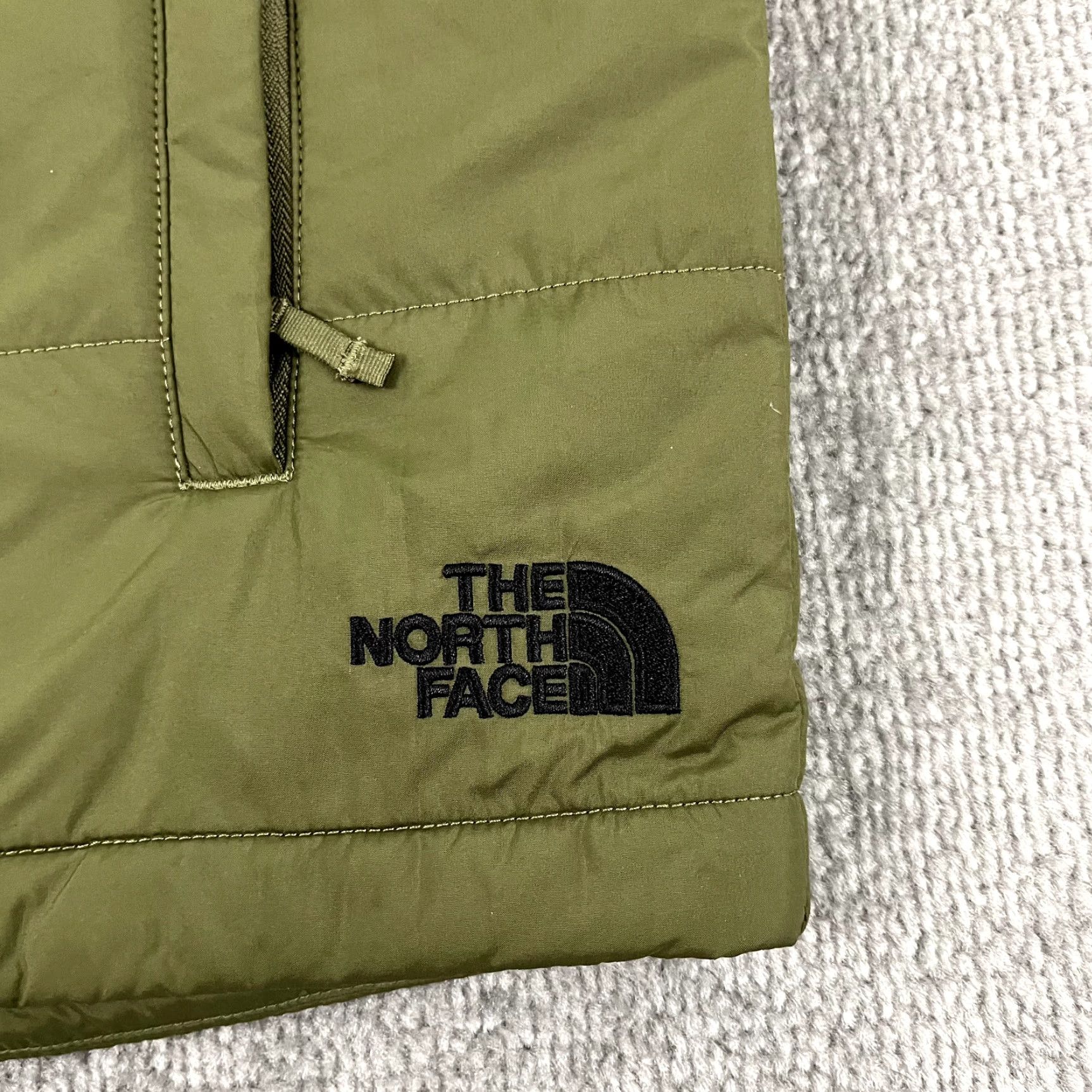 The North Face The North Face Vest Mens Large Green Black Everyday Quilted Insulted Puffer Zip Size US L / EU 52-54 / 3 - 3 Thumbnail