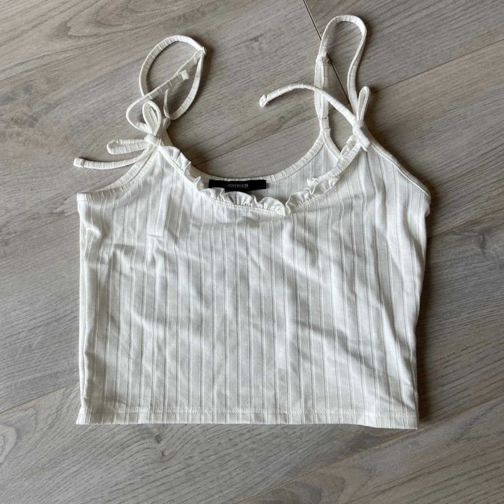 Designer Stylish White Ribbed Crop Top with Ruffle Detailing Size M / US 6-8 / IT 42-44 - 1 Thumbnail