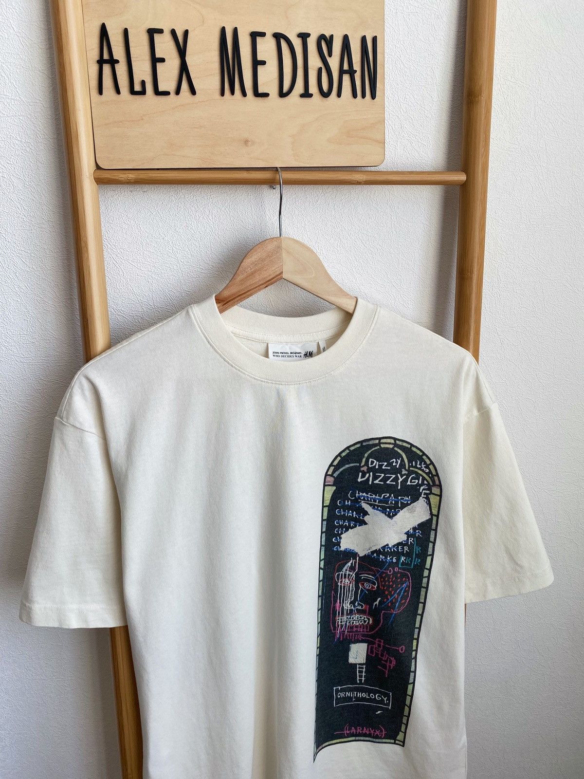 H&M × Jean-Michel Basquiat × Who Decides War WHO DECIDES WAR x BASQUIAT x H&M RELAXED FIT COTTON T-SHIRT Size US S / EU 44-46 / 1 - 7 Thumbnail
