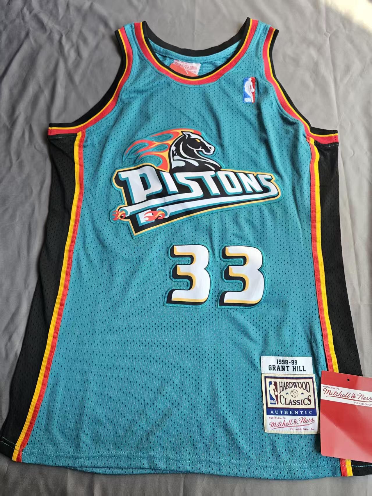 NBA #33 Grant Hill Jersey Detroit Pistons 1998 99 Size US XXL / EU 58 / 5 - 1 Thumbnail