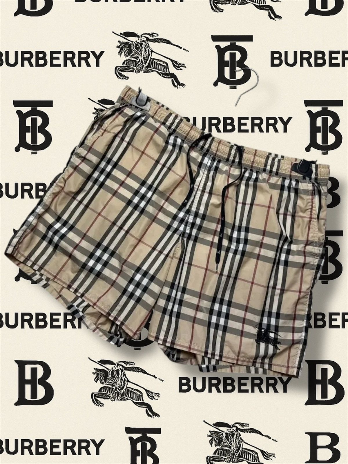 Burberry Vintage Burberry premium plaid shorts size M plaid rare Size US 32 / EU 48 - 1 Thumbnail