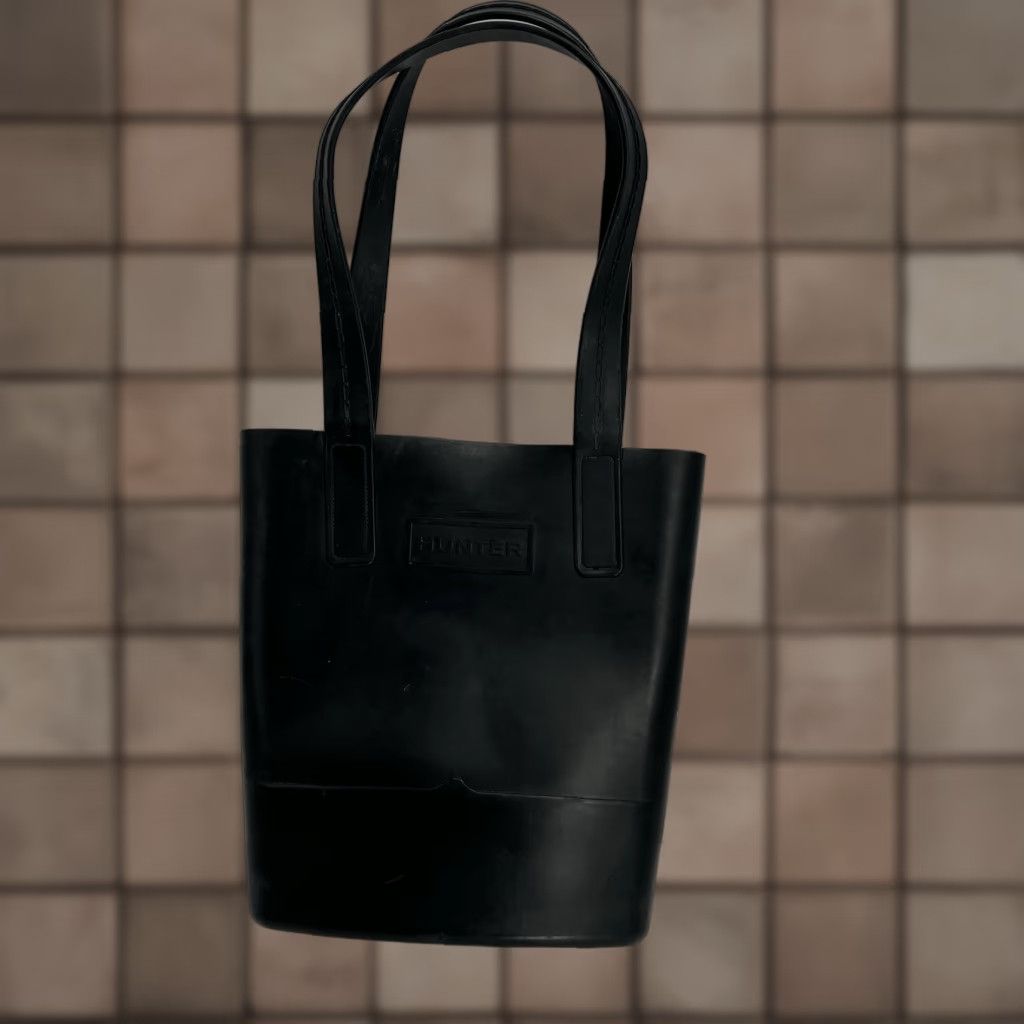 Hunter VINTAGE not applicable; Final title: Hunter Tote Shoulder Black Rubber Waterproof Large Beach Bag Womens Size ONE SIZE - 1 Thumbnail