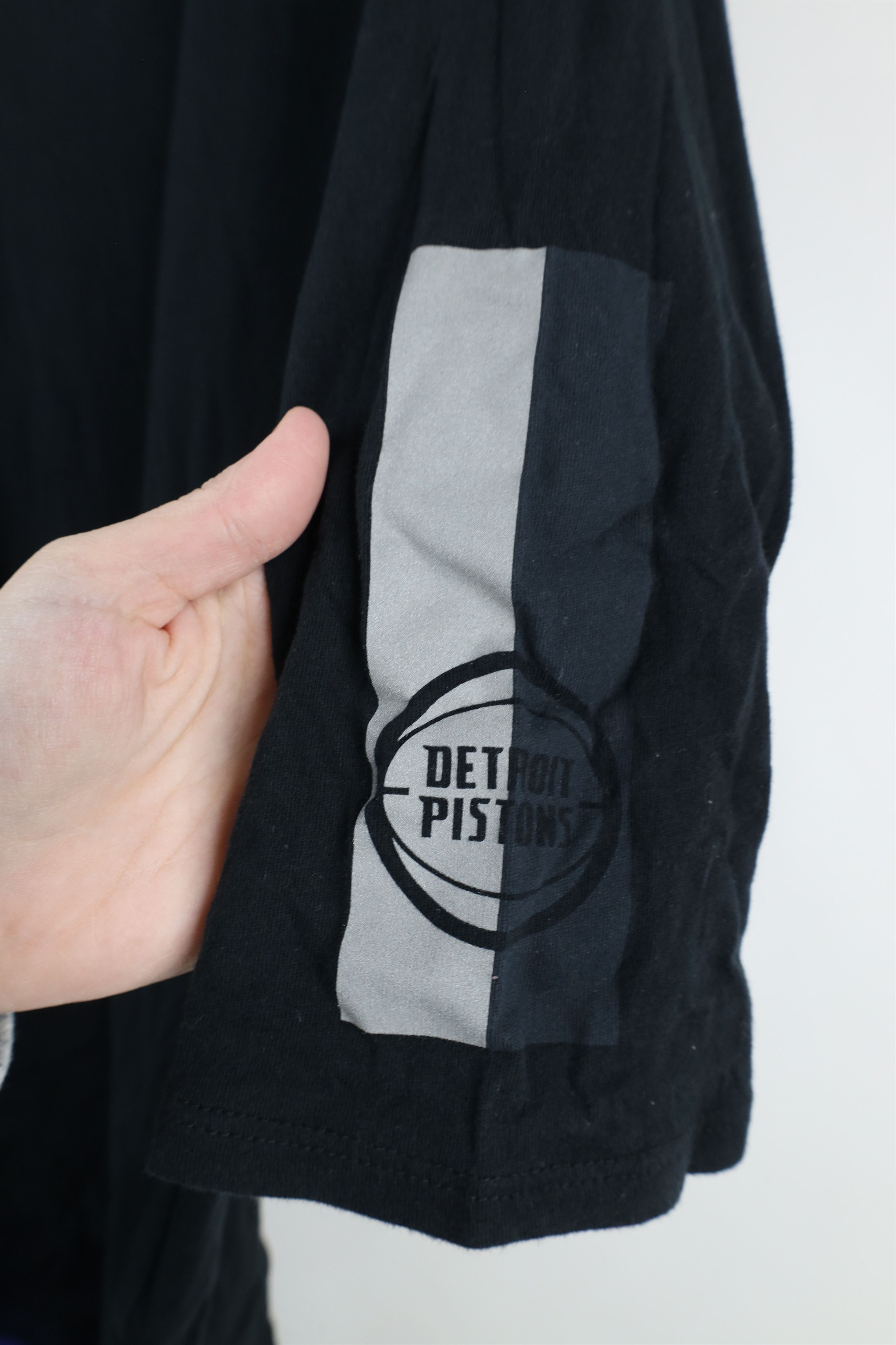Nike × Vintage Nike Cut Detroit Pistons Basketball 3/4 Sleeve T-Shirt Black Size US L / EU 52-54 / 3 - 5 Thumbnail