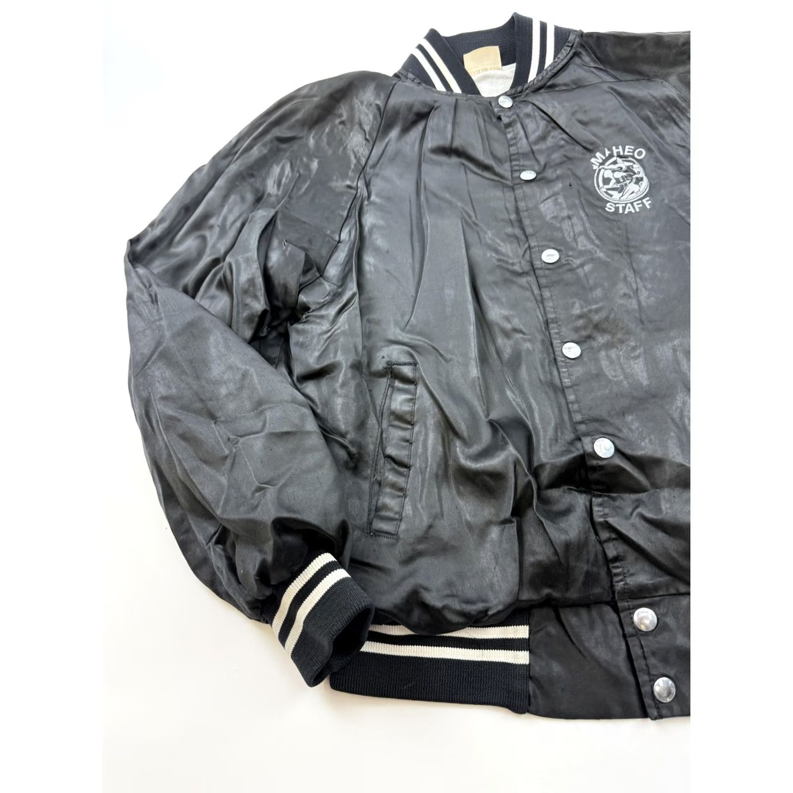 Vintage VINTAGE MAHEO Bomber Jacket Mens Large Black Satin Varsity Soccer Staff 80s Size US L / EU 52-54 / 3 - 2 Thumbnail