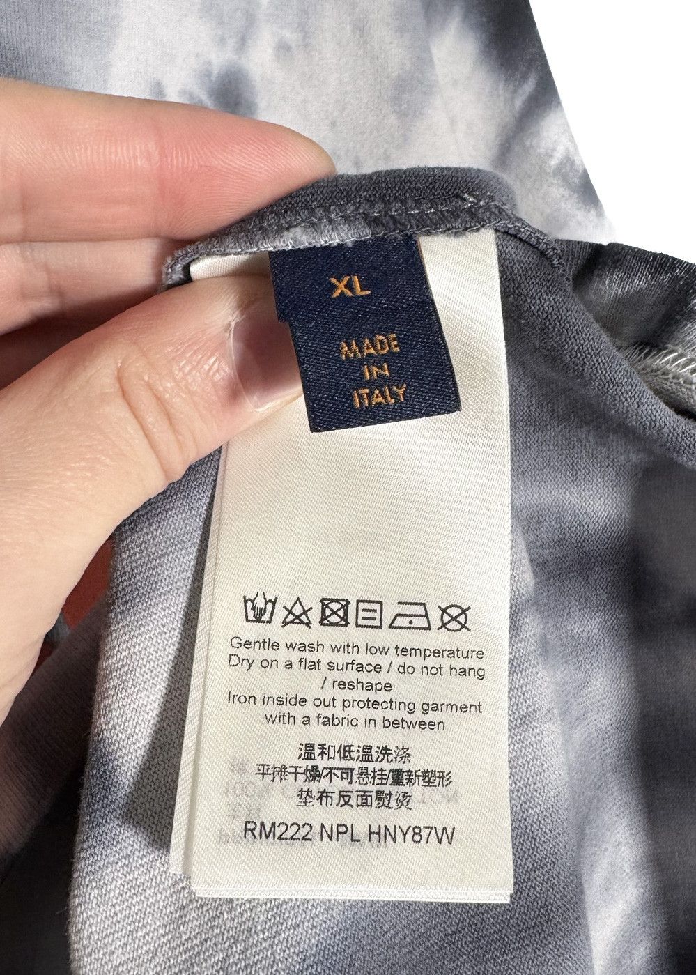 Louis Vuitton Louis Vuitton FW 2022 Tie Dye Orange Signature Logo T-shirt Size US XL / EU 56 / 4 - 7 Thumbnail