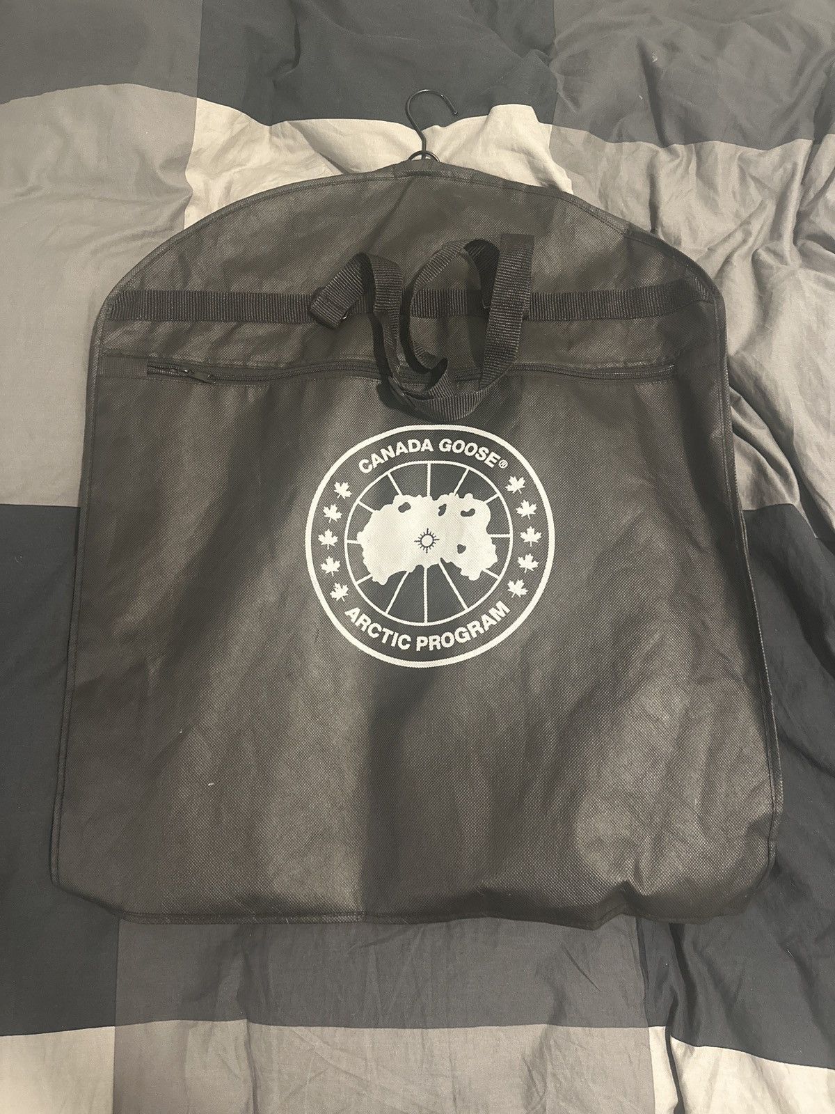 Canada Goose Men’s Chateau Fusion Fit Parka Size Size US S / EU 44-46 / 1 - 5 Thumbnail