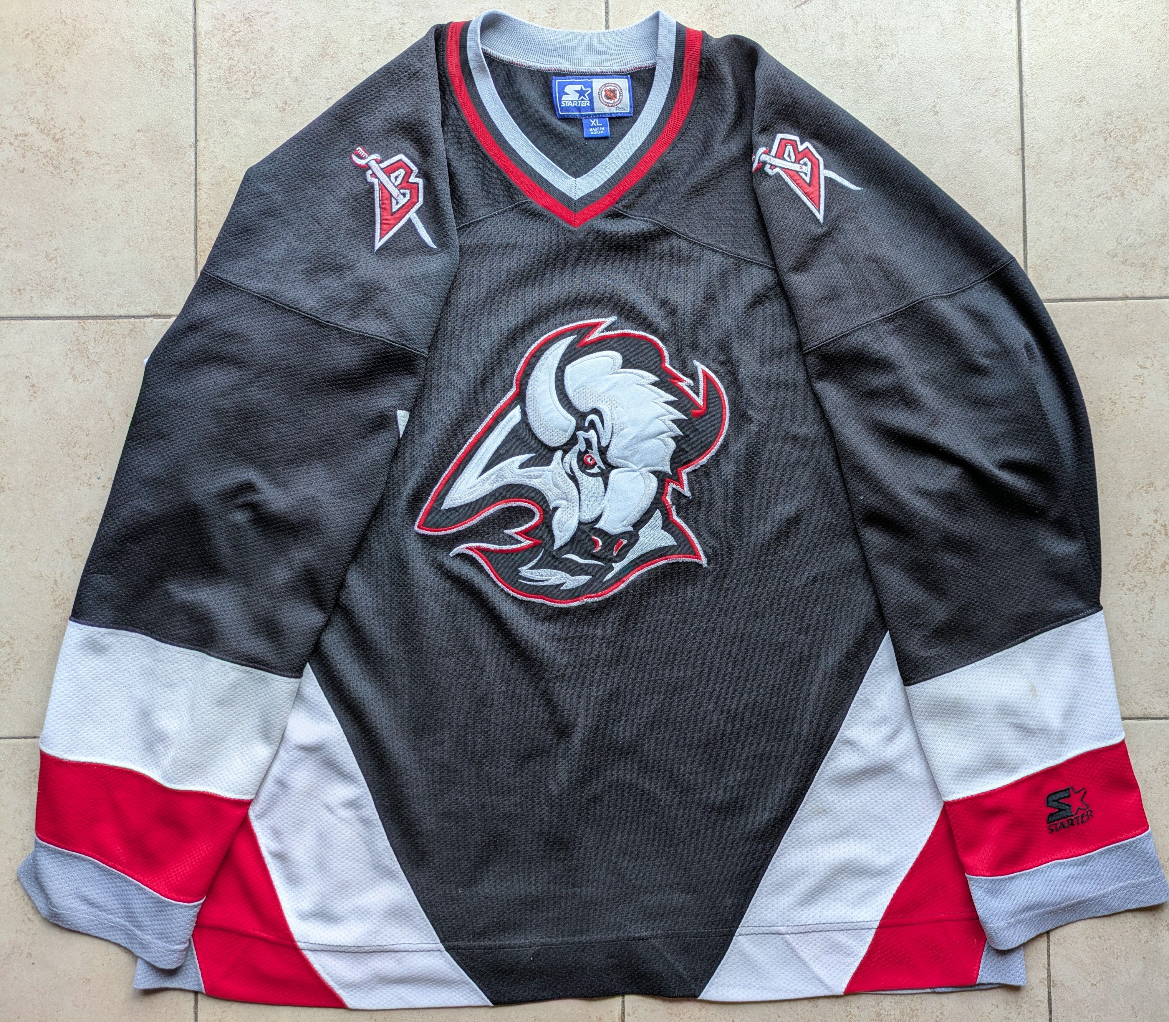 NHL Buffalo Sabres 90s STARTER jersey XL black Goathead NHL vtg Size US XL / EU 56 / 4 - 1 Thumbnail