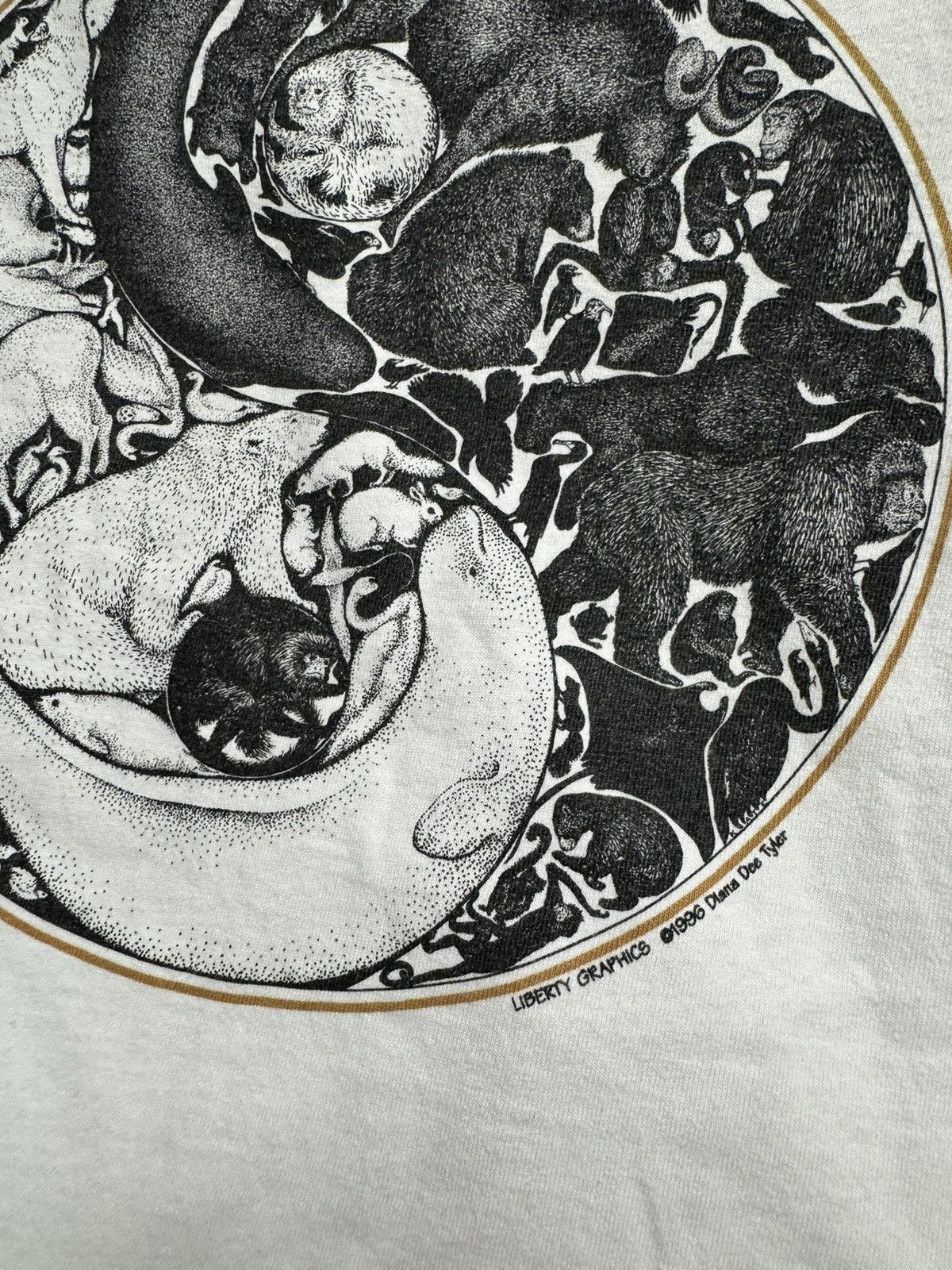 Vintage Vintage Liberty Graphics paddle art tee 1996 made in USA S Size US S / EU 44-46 / 1 - 4 Thumbnail