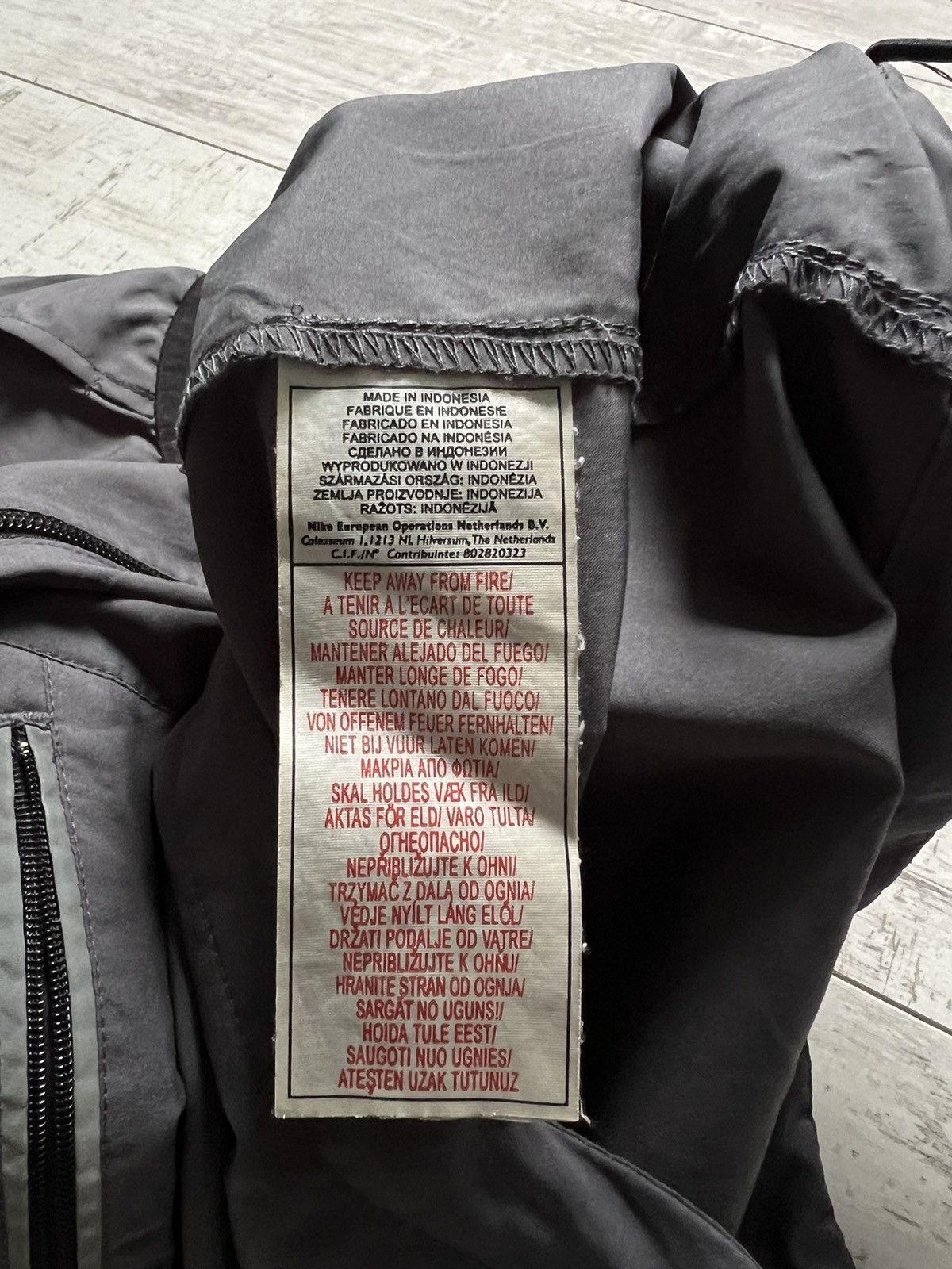 Nike Vintage Nike 90’s Nylon Vest Y2K Swoosh Drill Size US S / EU 44-46 / 1 - 10 Thumbnail