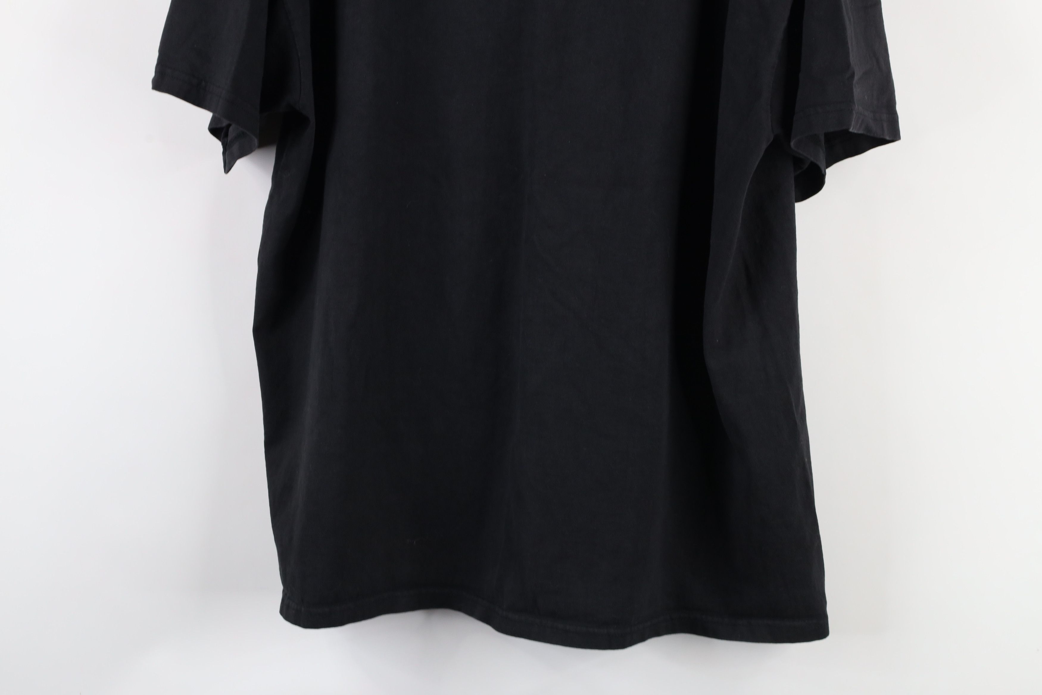 Vintage Vintage Y2K 2003 Streetwear Iron Cross Motorcycle T-Shirt Size US L / EU 52-54 / 3 - 10 Thumbnail