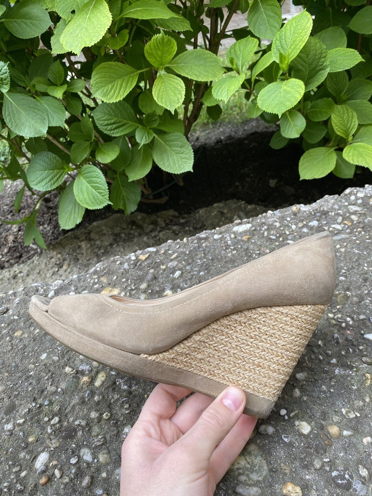 Prada Vintage Prada beige Suede Espadrille Wedge Sandals Size US 7.5 / IT 37.5 - 10 Thumbnail