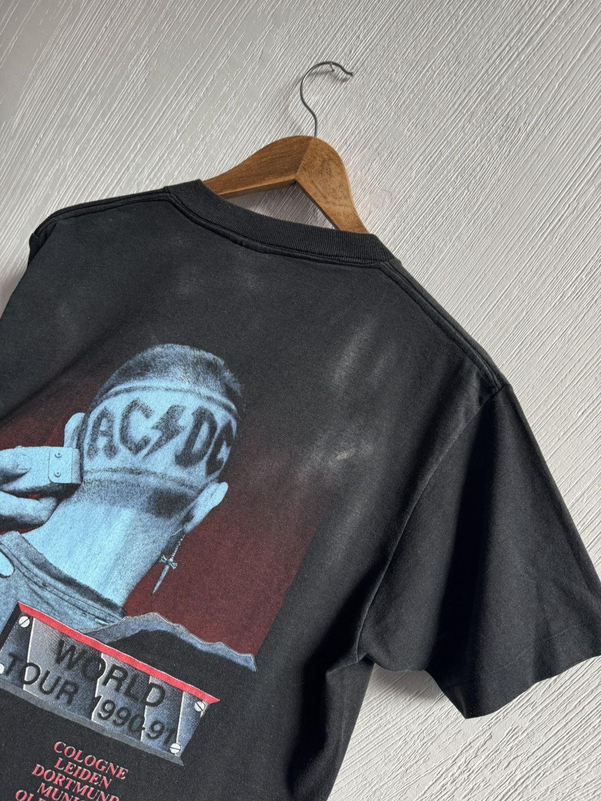 AC/DC Vintage AC/DC 1990 The Razors Edge Tour Rare Rock Shirt Sz L Size US L / EU 52-54 / 3 - 11 Thumbnail