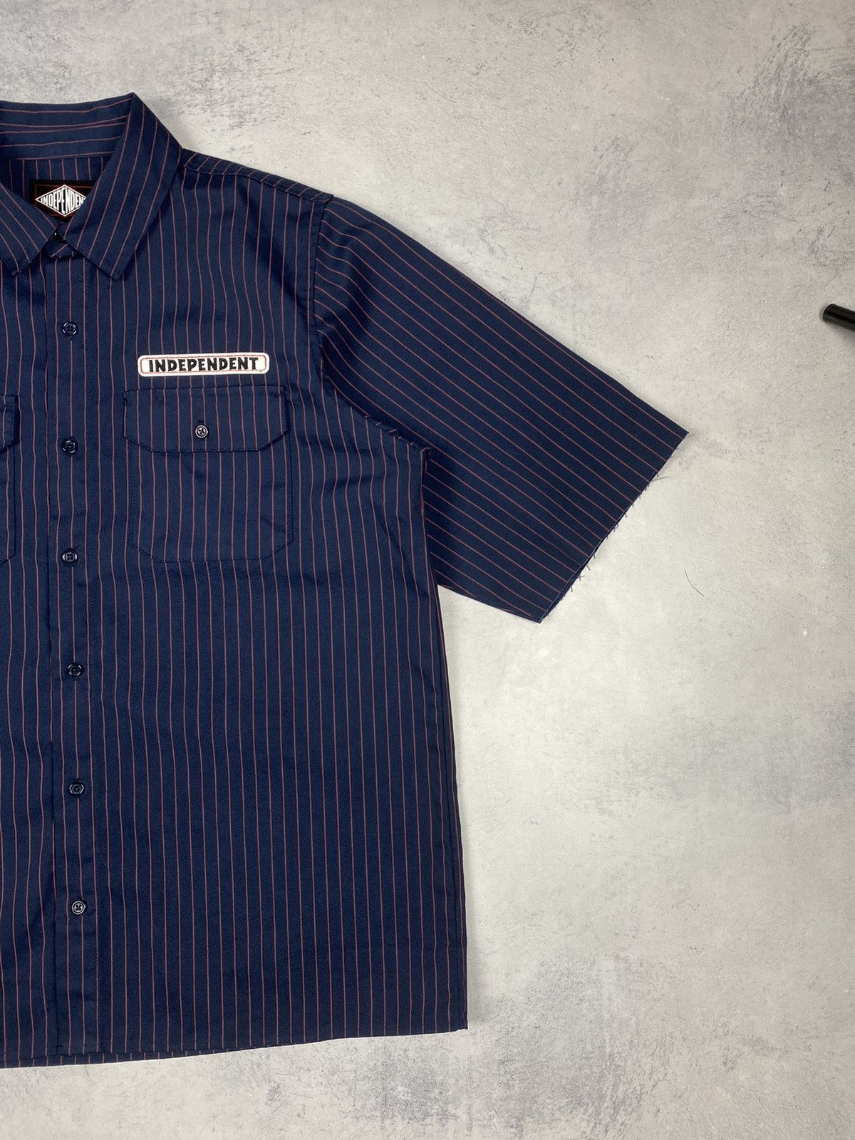 Independent Truck Co. Independent Striped Work Button Up Shorts Sleeves Shirt Size US L / EU 52-54 / 3 - 3 Thumbnail