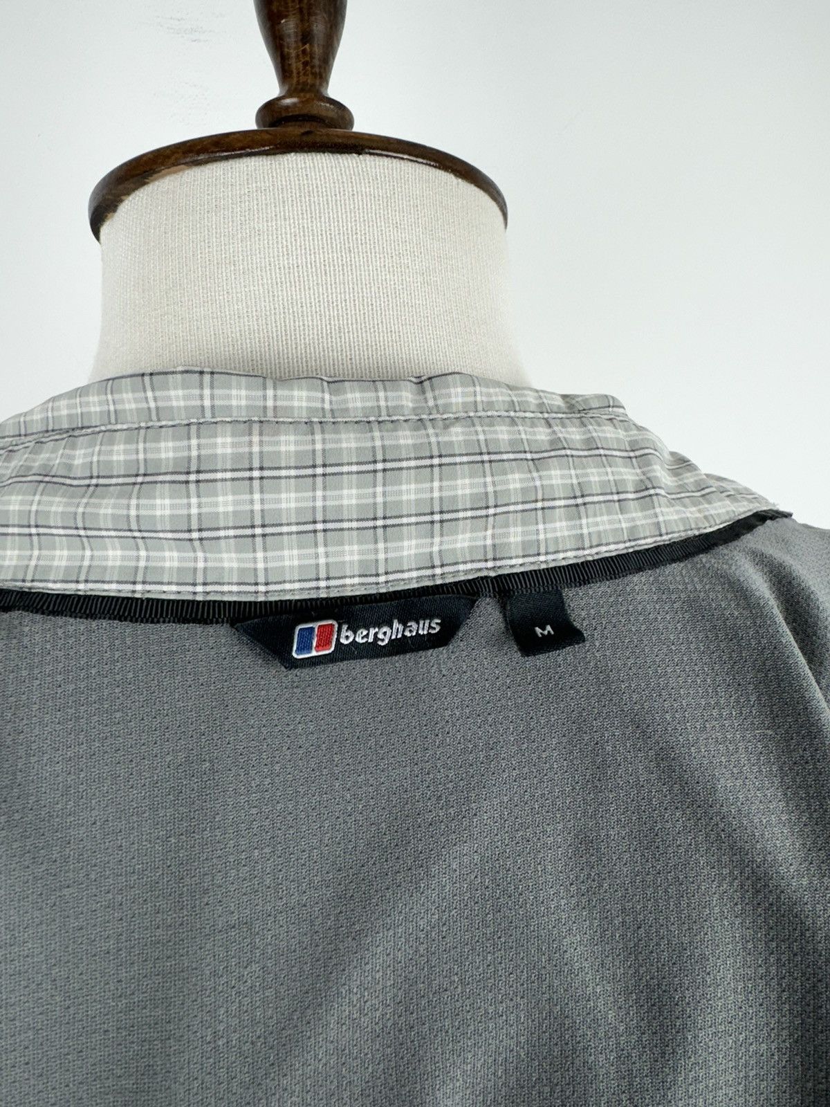 Berghaus Men’s Berghaus Trekking Hiking Long Sleeve Shirt size M Size US M / EU 48-50 / 2 - 9 Thumbnail