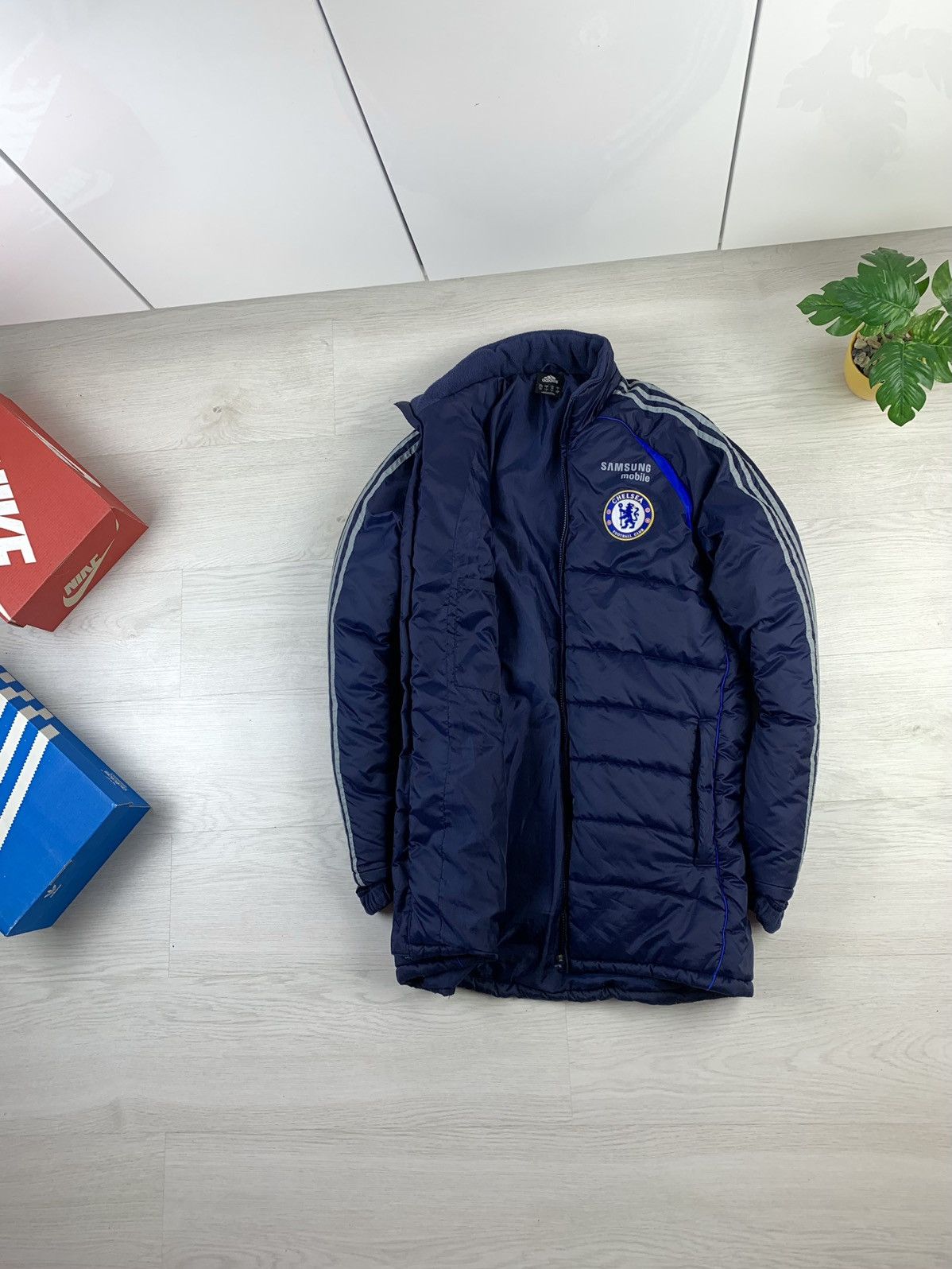 Vintage Adidas CHELSEA FC 2006 Vintage Winter Jacket Size M Size US M / EU 48-50 / 2 - 5 Thumbnail