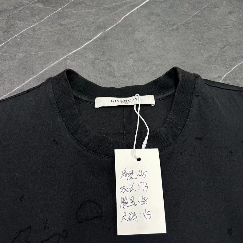 Givenchy Givenchy Big Ripped Hole Short Sleeve OS XS Size US XS / EU 42 / 0 - 3 Thumbnail