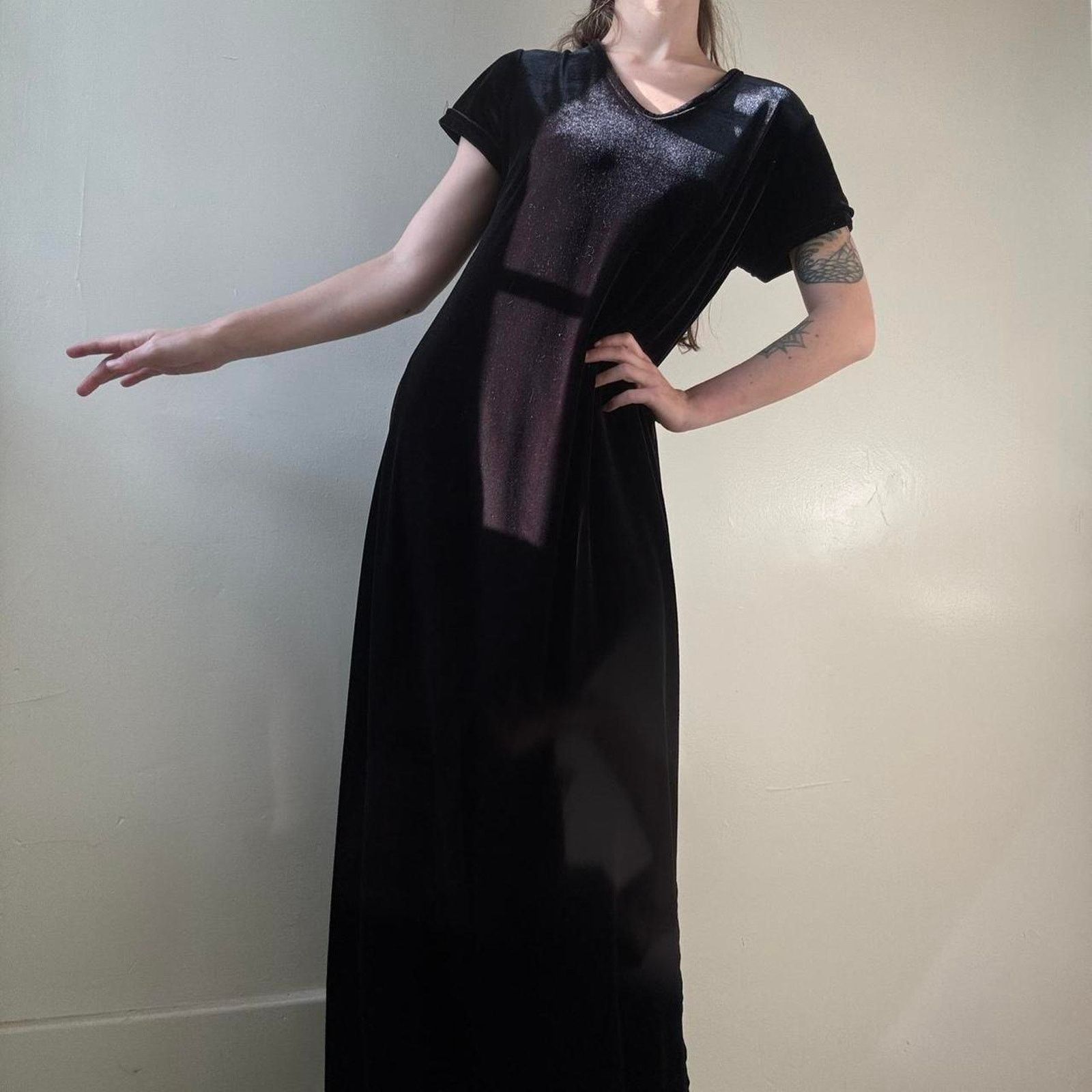 Vintage Vintage Walter Petites Velvet Maxi Dress Medium 90s Witchy Size M / US 6-8 / IT 42-44 - 7 Thumbnail