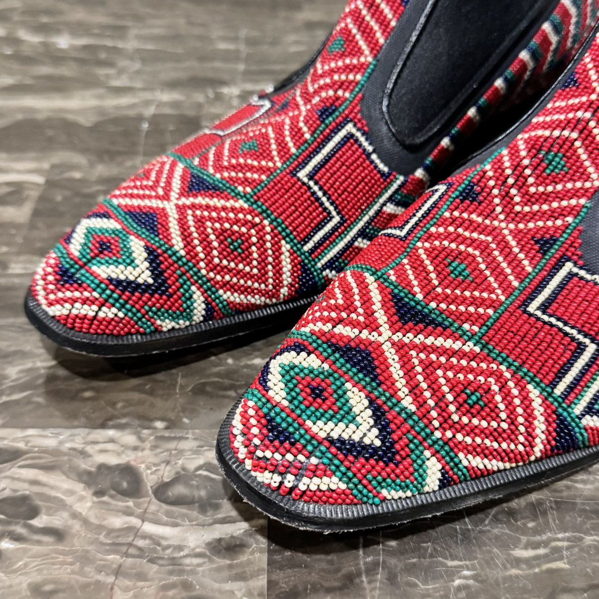 Donald Pliner Donald Pliner Beaded Leather Chelsea Boots Size US 8 / EU 41 - 2 Thumbnail