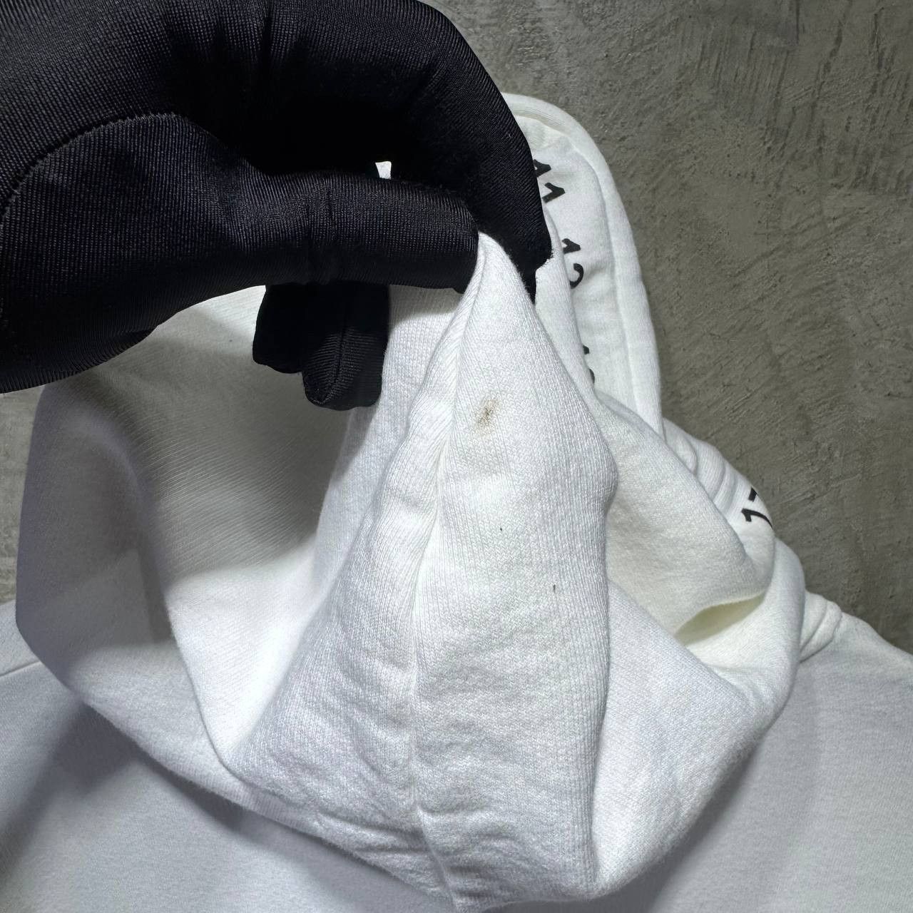 Maison Margiela Maison Margiela Number Hood. Hoodie Size US L / EU 52-54 / 3 - 11 Thumbnail