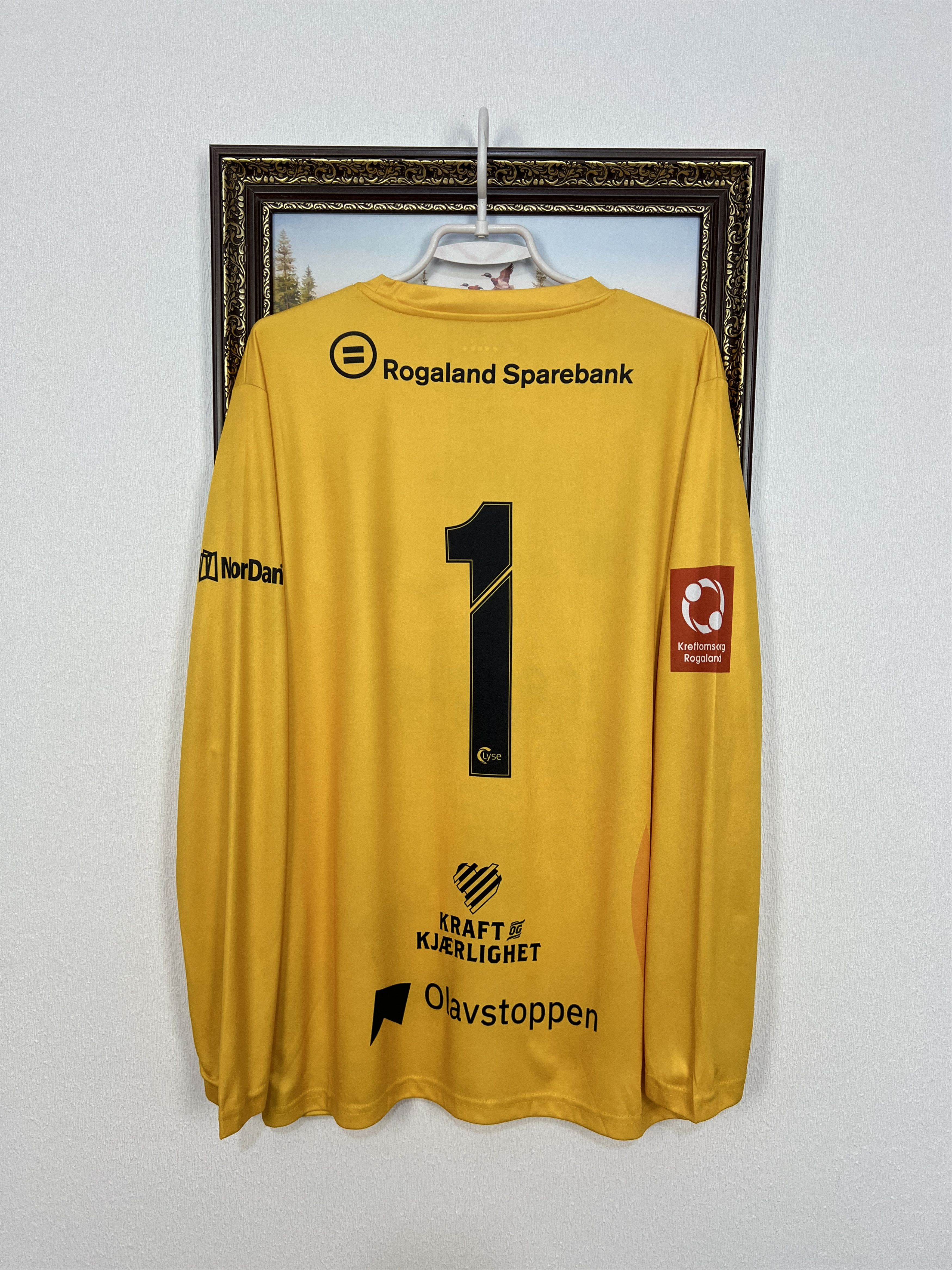 Diadora Viking Stavanger Football Goalkeeper Player Issue Shirt Size US XL / EU 56 / 4 - 13 Thumbnail