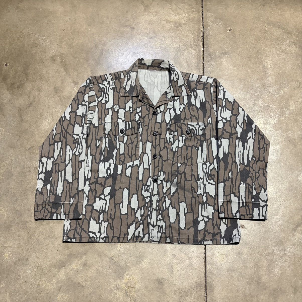 Vintage Vintage Camo Military Field Jacket Fatigue Hunting Trebark Size US XL / EU 56 / 4 - 1 Thumbnail
