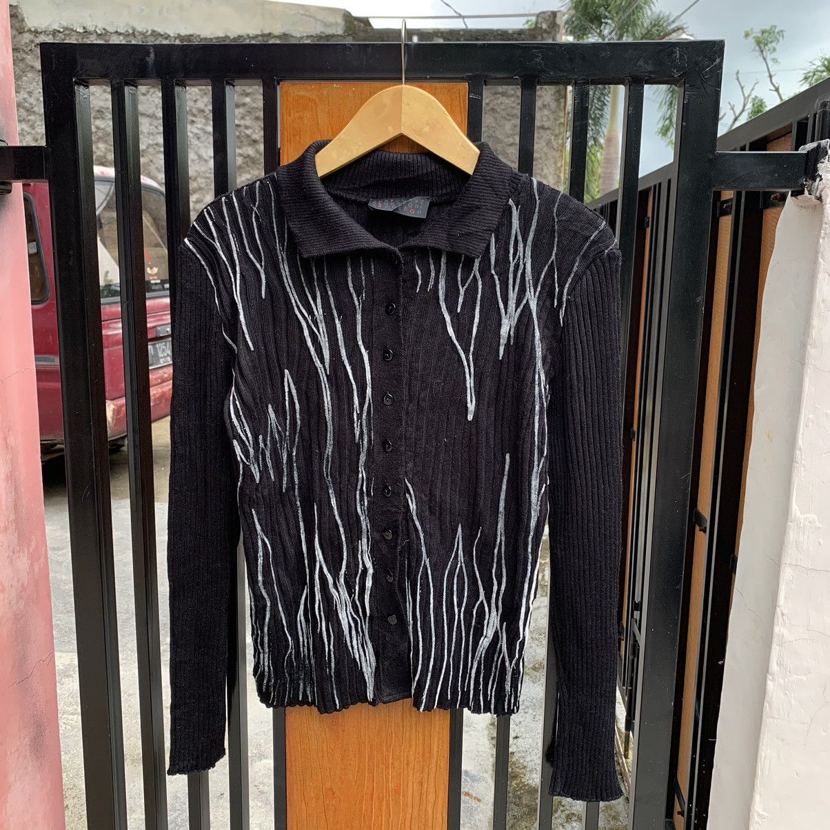 Japanese Brand × Pleats Please Issey Miyake Unknw- Cardigan Asymmeric Style Issey miyake pleats Please Size US M / EU 48-50 / 2 - 1 Thumbnail