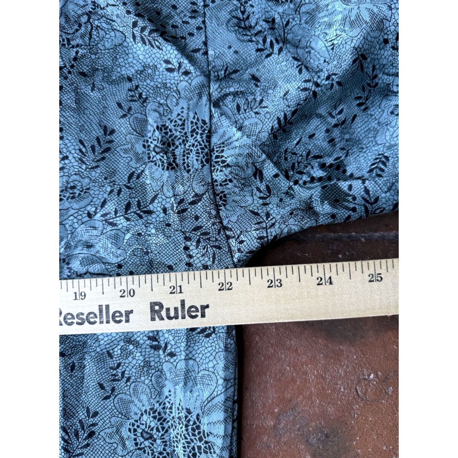 Victoria's Secret VINTAGE Victoria's Secret Gold Label Paisley Satin Nightgown Shirt P/S Blue Satin Shir t? Size S / US 4 / IT 40 - 6 Thumbnail