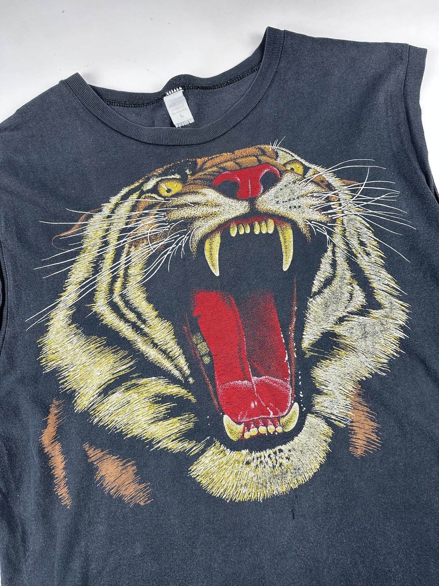 Vintage Vintage Tiger Graphic Big Print Tee T-shirt 90s west Size US M / EU 48-50 / 2 - 16 Thumbnail