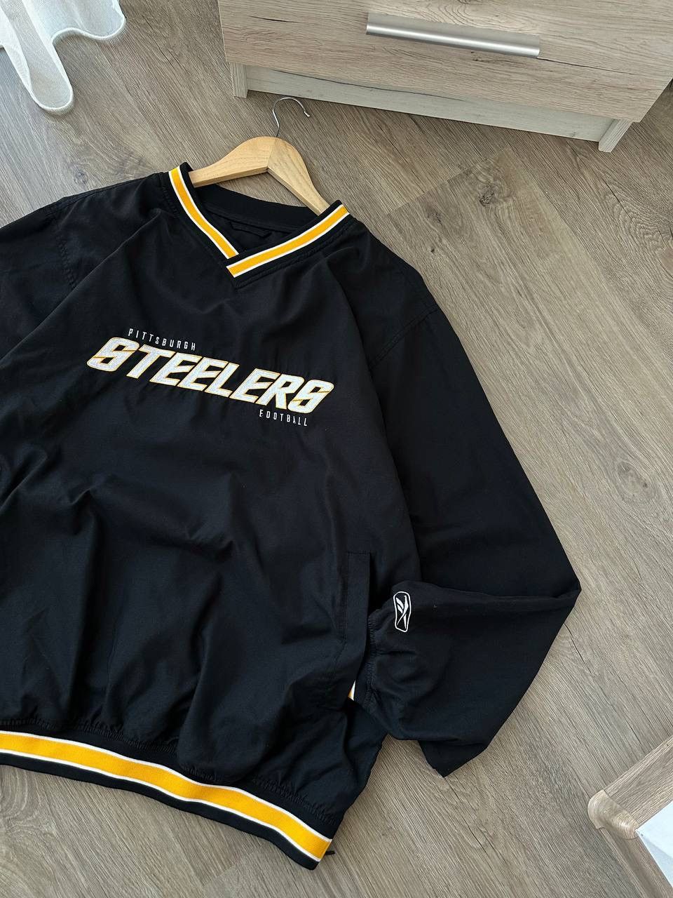 NFL × Vintage Vintage NFL Reebok Steelers Nylon Black Sweatshirt Size US L / EU 52-54 / 3 - 5 Thumbnail