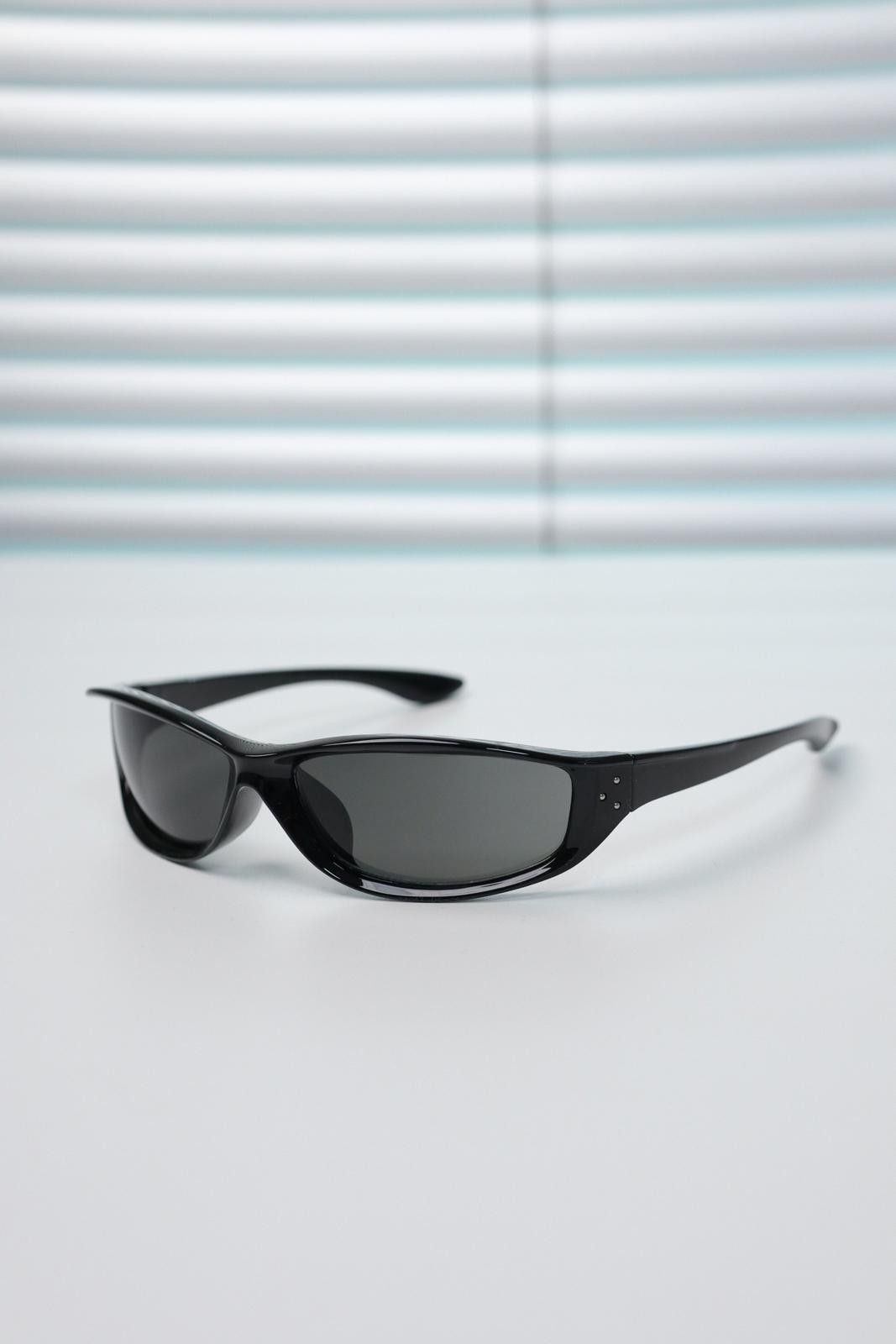 Other Vtg Avant Garde Y2K Black Rectangle Sunglasses Unisex OS Size ONE SIZE - 8 Thumbnail