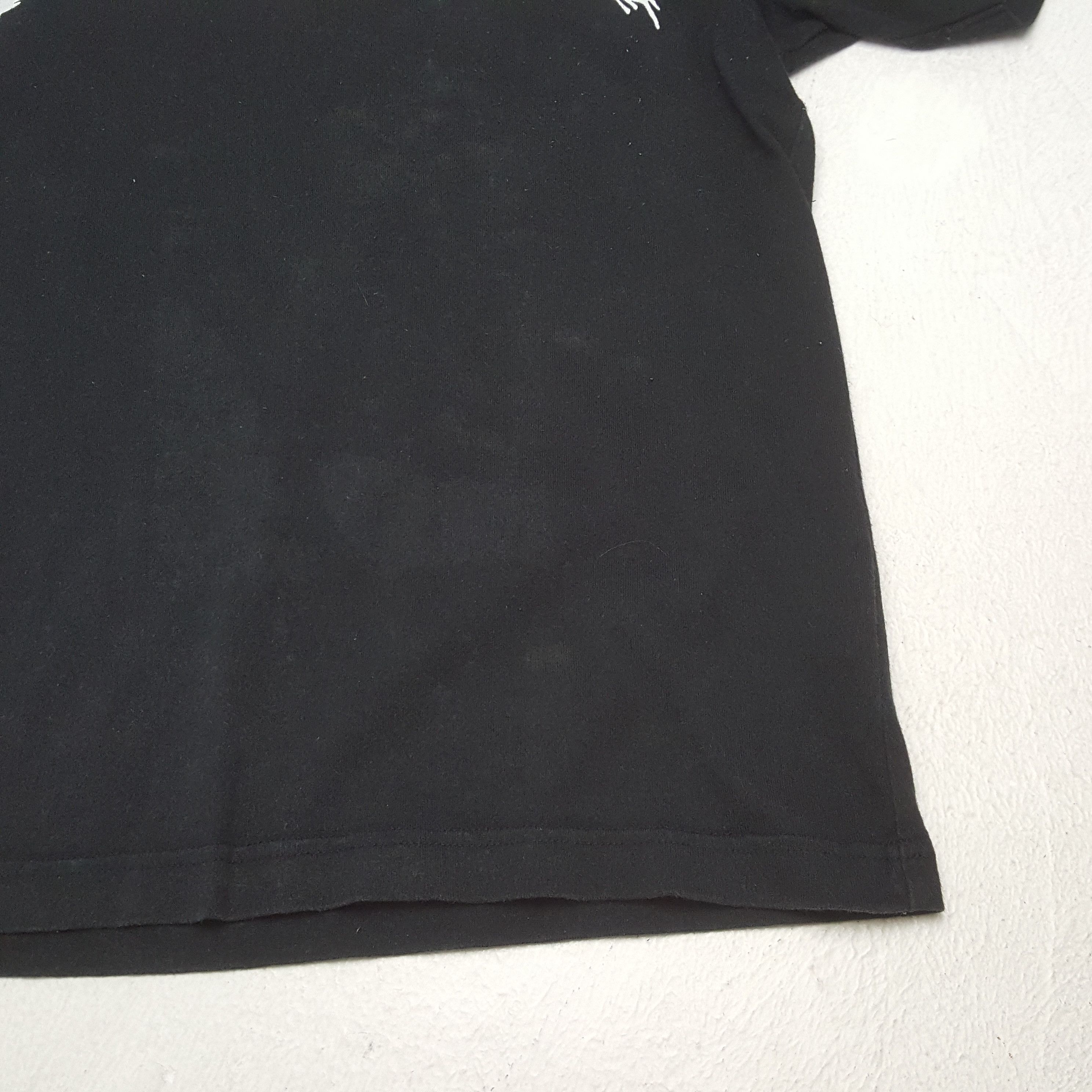 Band Tees Metallica Rock Band Uniqlo Tshirt RR29 Size US M / EU 48-50 / 2 - 6 Thumbnail