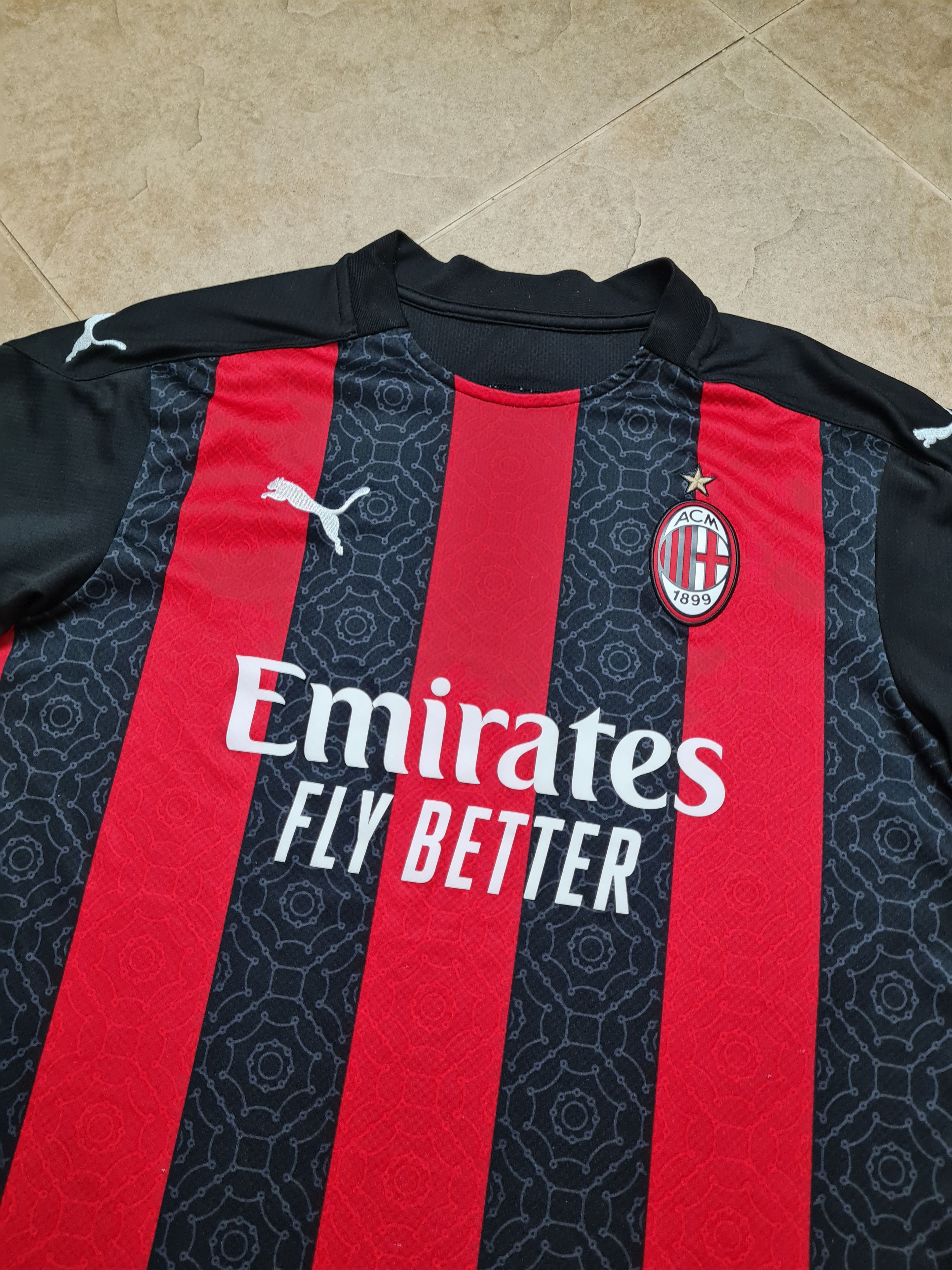 Puma AC Milan Home Puma Soccer Shirt Third Maglia Camiseta Size US M / EU 48-50 / 2 - 17 Thumbnail