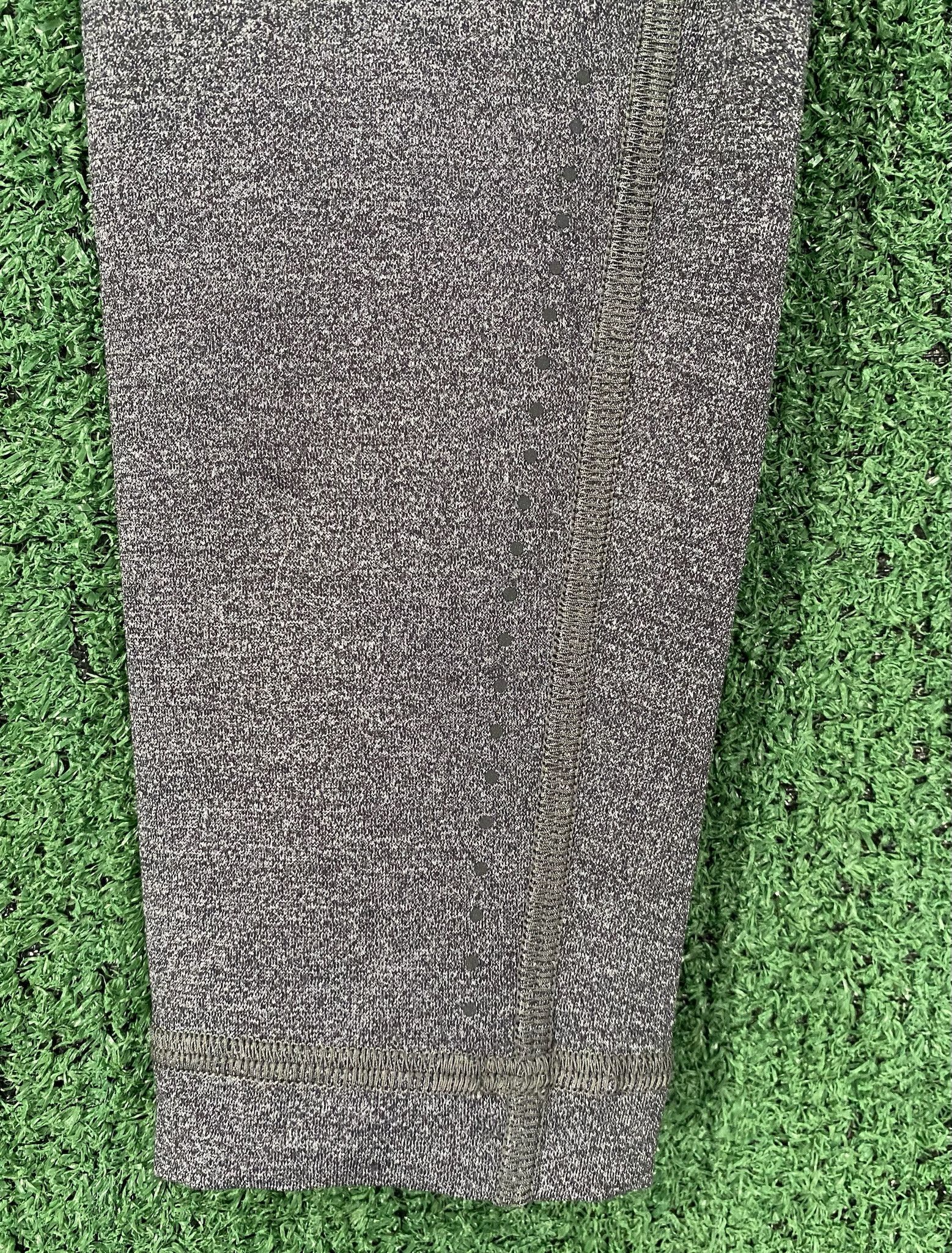 Lululemon Lululemon Speed Up Grey Leggings W/ Side Pockets Women’s 4 Size 26" / US 2 / IT 38 - 6 Thumbnail