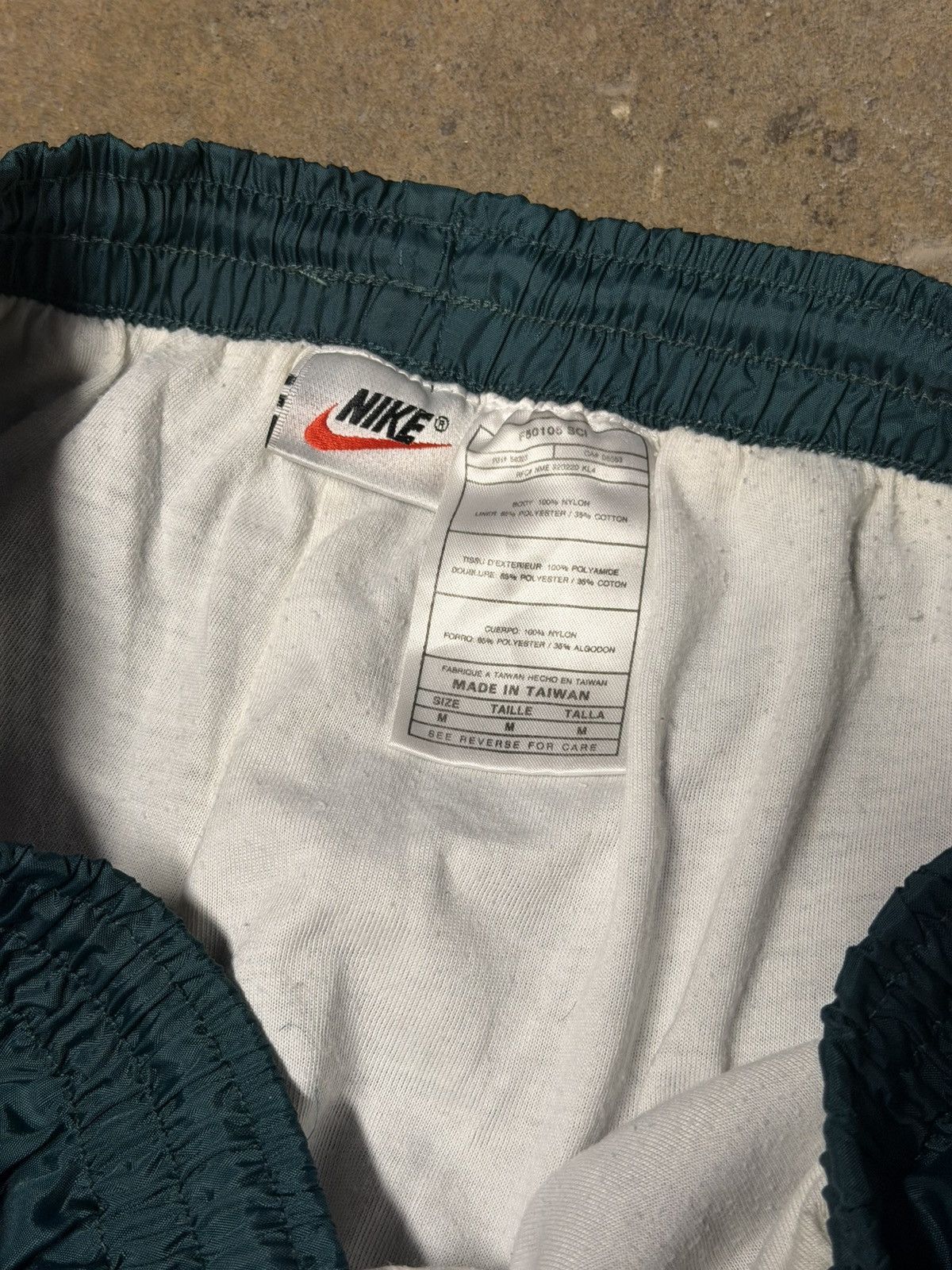 Nike Vintage Nike Teal Nylon Track Pants Size US 32 / EU 48 - 3 Thumbnail