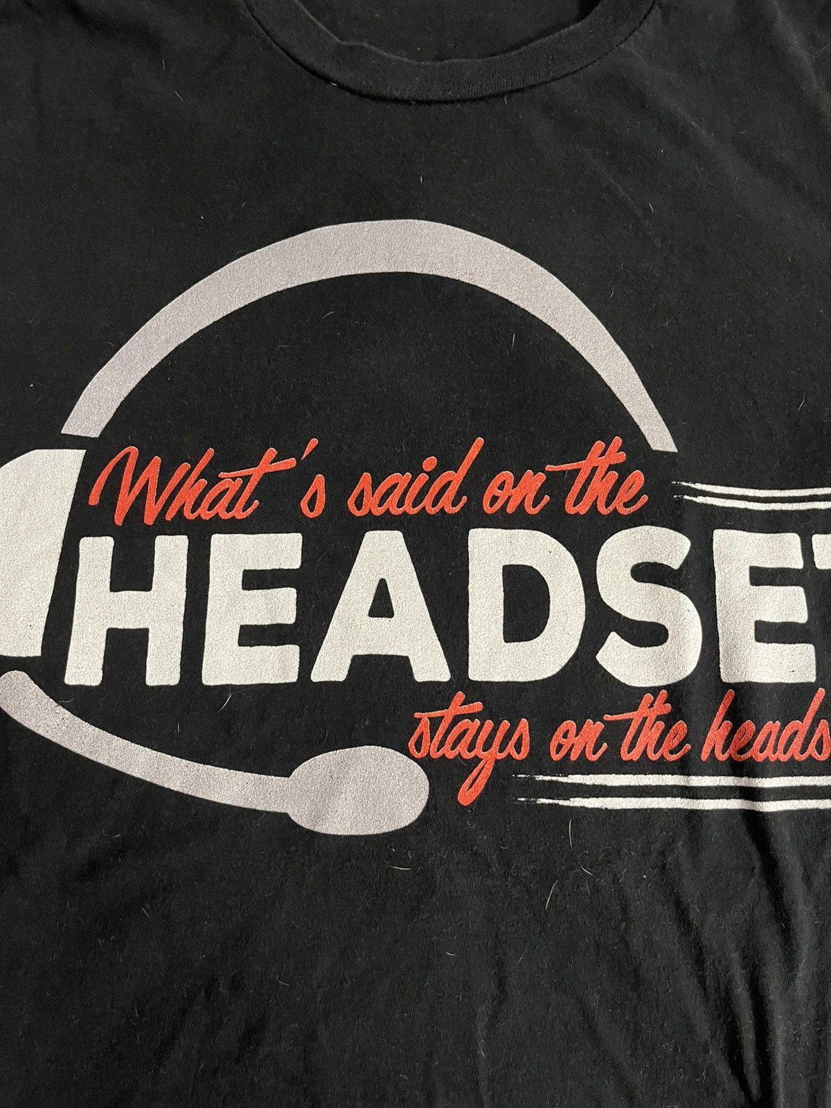 Other Whats said on the headset stays on the headset tee Size US XXL / EU 58 / 5 - 2 Thumbnail