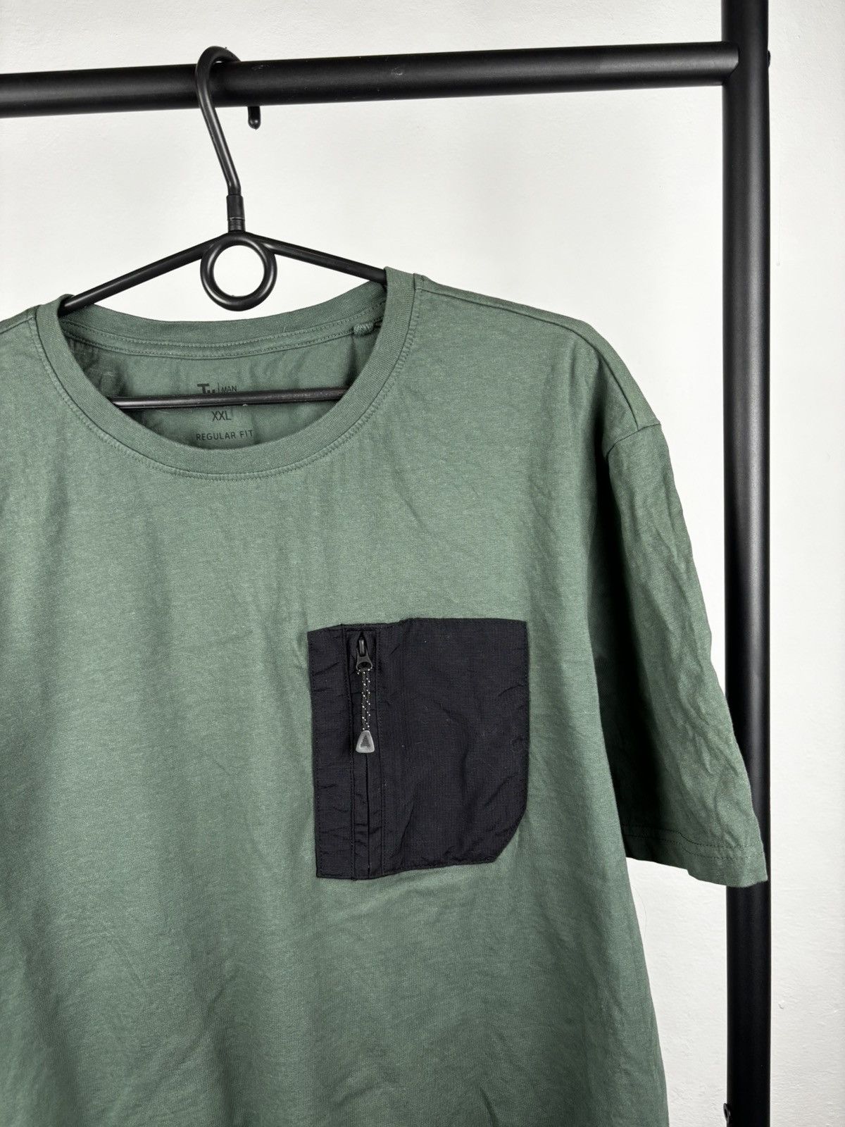 Undercover × Uniqlo Uniqlo t shirt size XL Size US XL / EU 56 / 4 - 2 Thumbnail