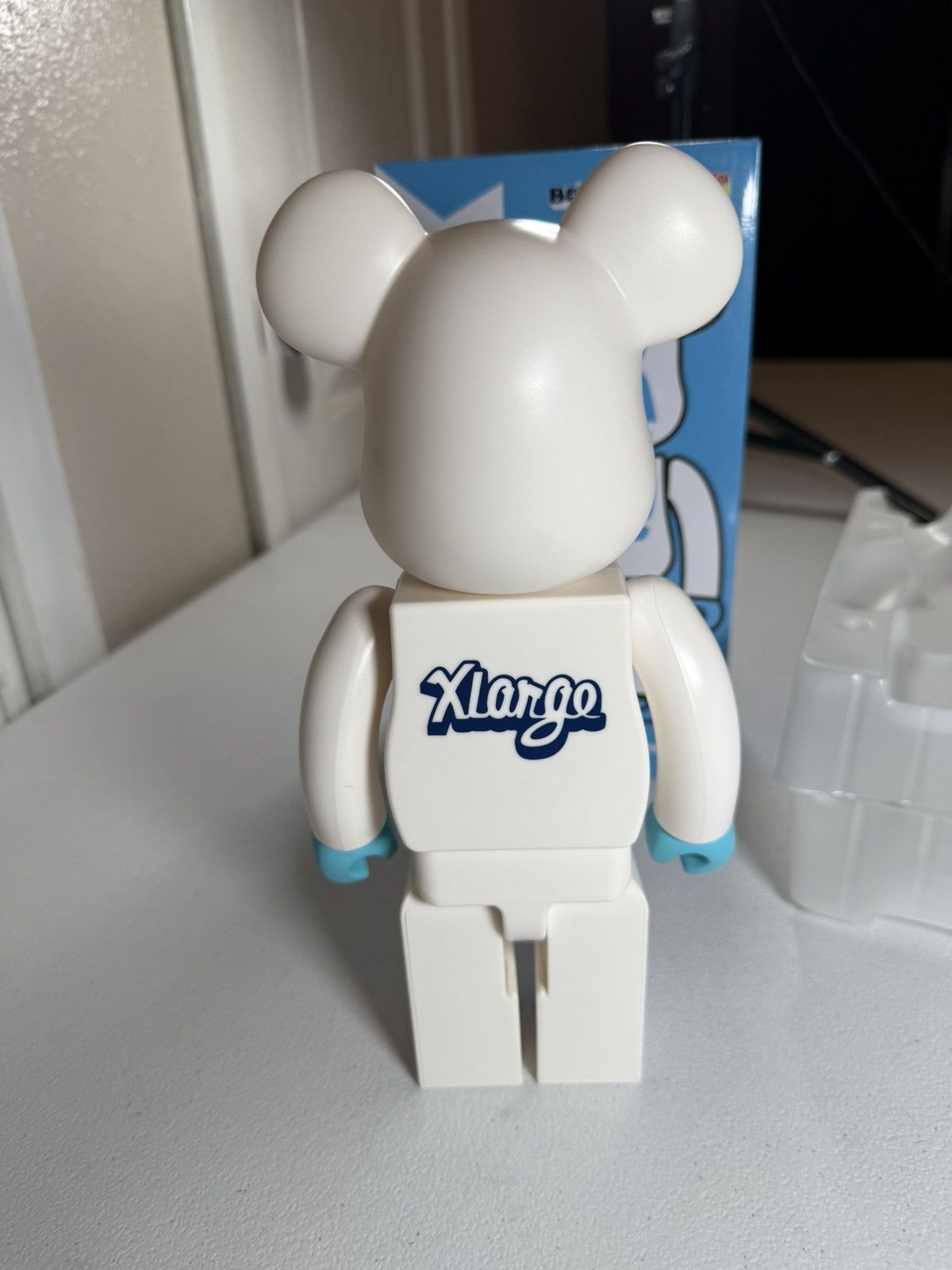 Medicom Toy BE@RBRICK XLARGE Little Friend White 400%
