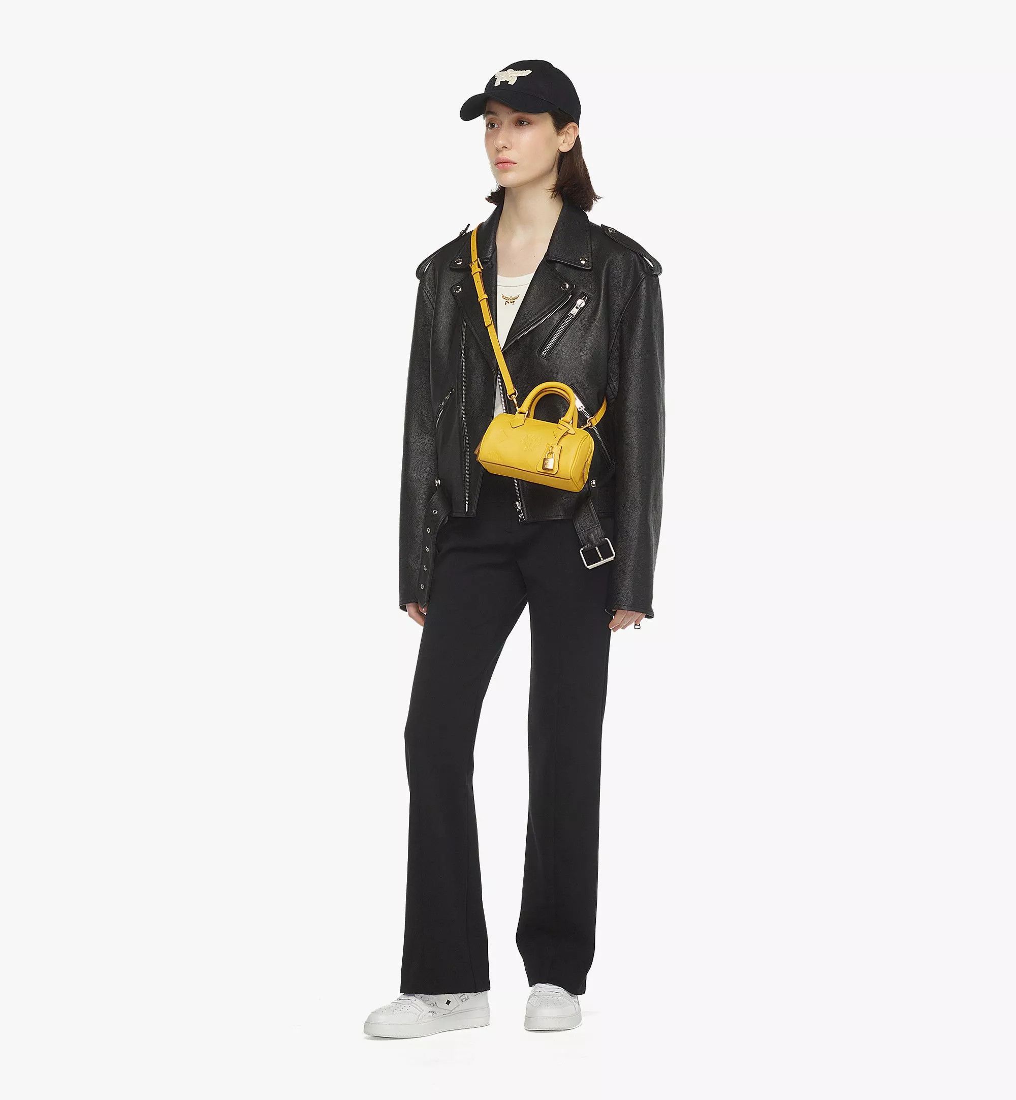 MCM o1mt1gz1224 Size: OS / Boston Small Bag in Yellow Size ONE SIZE - 2 Thumbnail