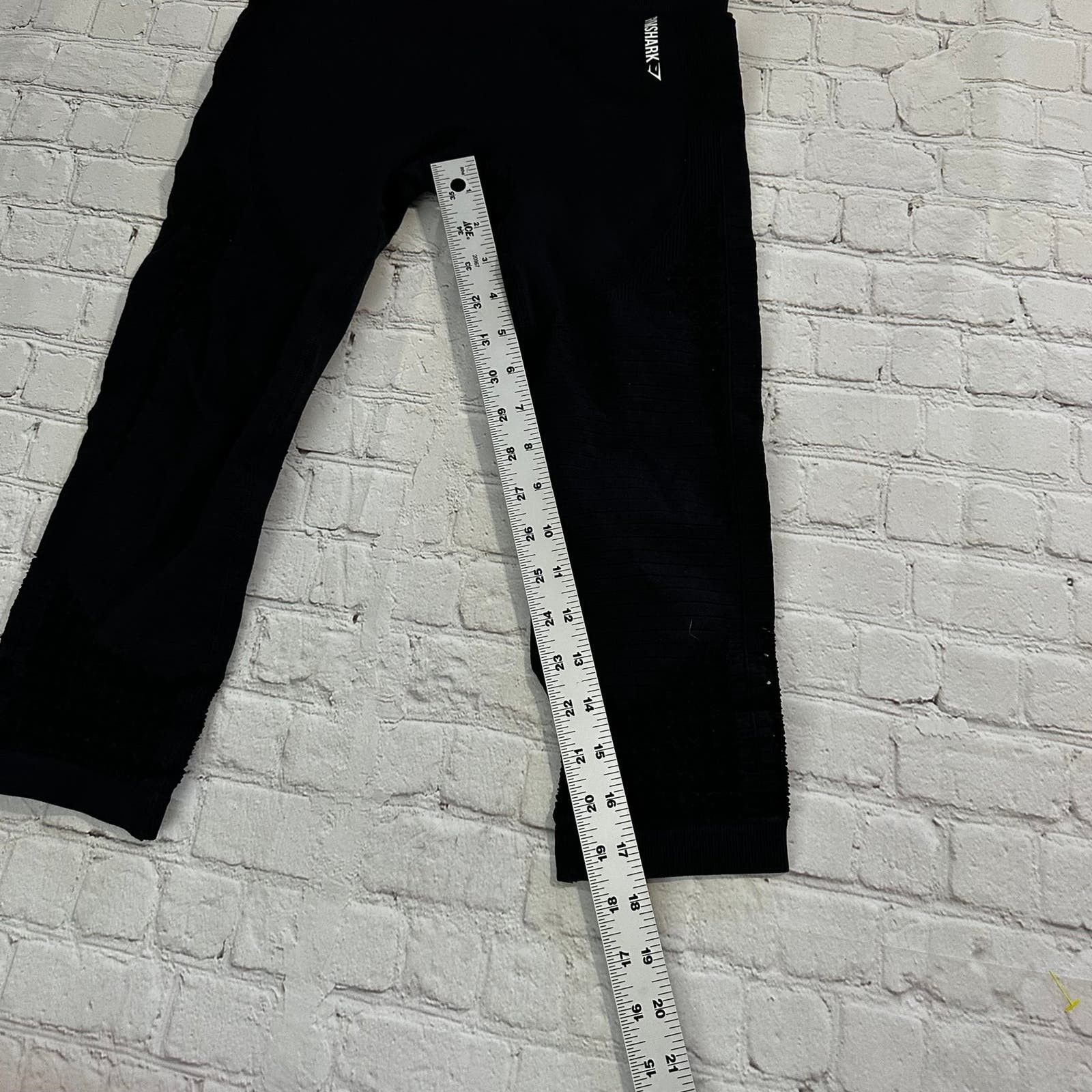 Gymshark Black gymshark leggings Size 27" / US 4 / IT 40 - 4 Thumbnail