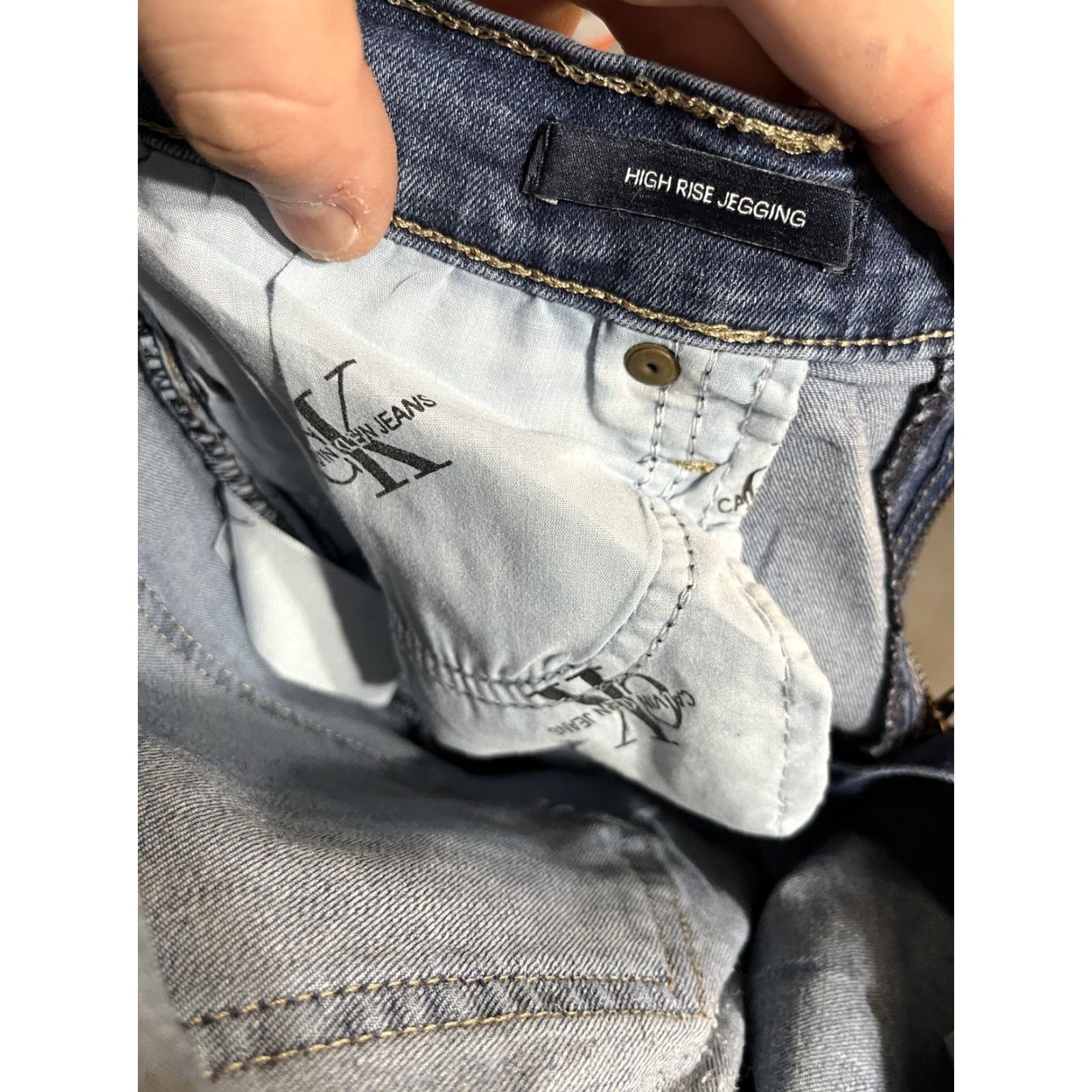 Calvin Klein **Calvin Klein Womens Dark Wash 10/30 Skinny Jeans** User: **Calvin Klein Women's Dark Wash 10/30 Skinny Jeans** Size 32" / US 10 / IT 46 - 6 Thumbnail