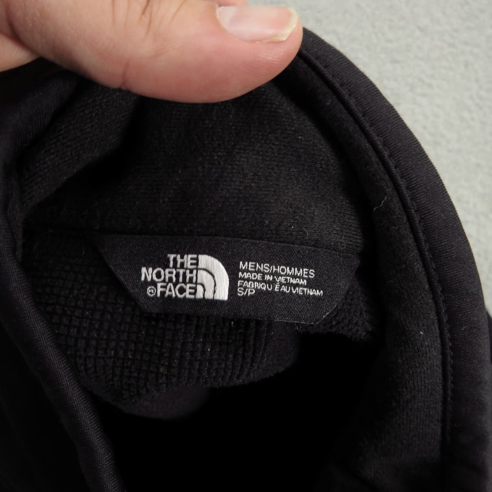The North Face VINTAGE The North Face Windwall Jacket Mens Small Black Short Soft Shell Zip Size US S / EU 44-46 / 1 - 7 Thumbnail