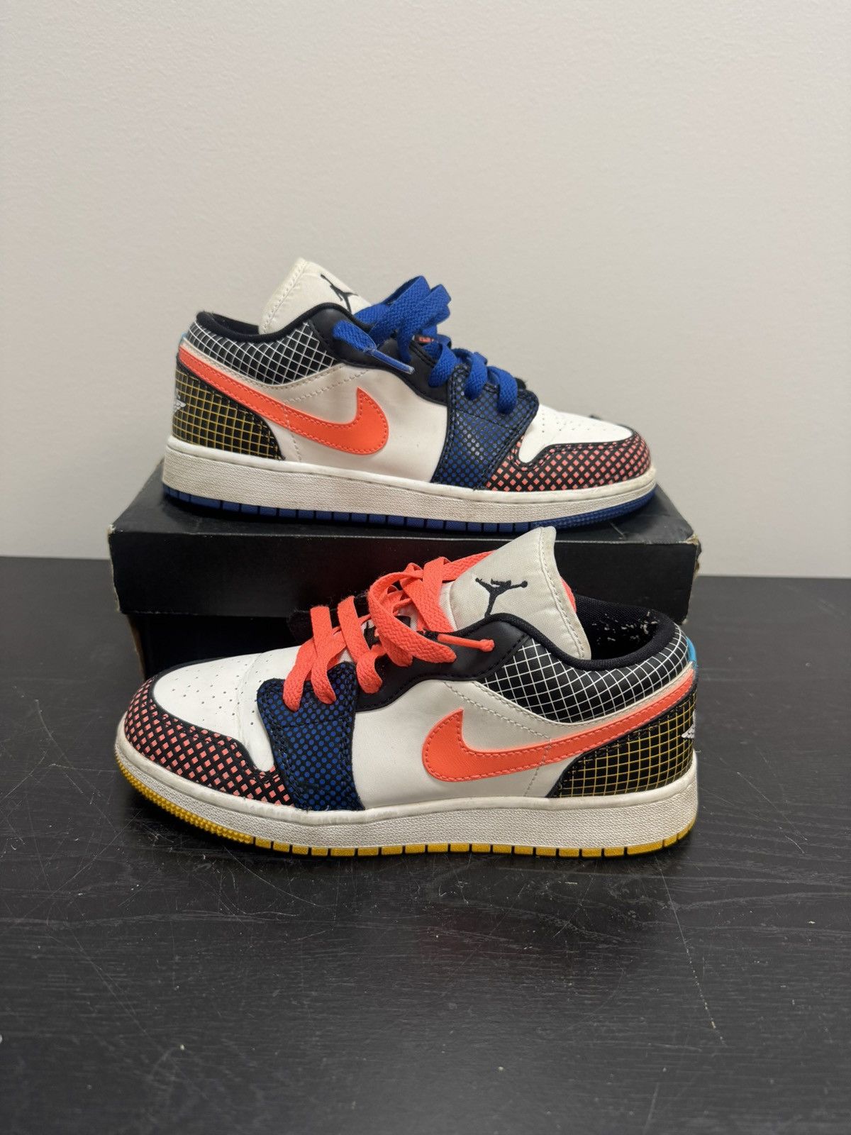 Jordan Brand Jordan 1 Low MMD Multi Color Grid (GS) Size US 4.5 / IT 34.5 - 1 Thumbnail