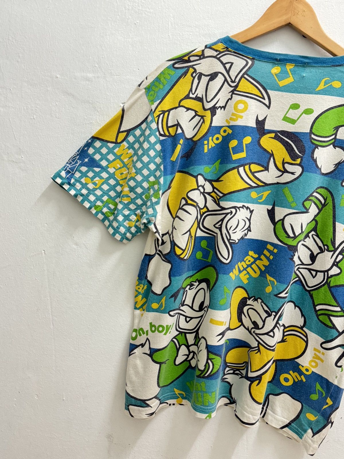 Disney VINTAGE DONALD DUCK TOKYO DISNEY ALL OVER PRINT TEE Size US L / EU 52-54 / 3 - 6 Thumbnail