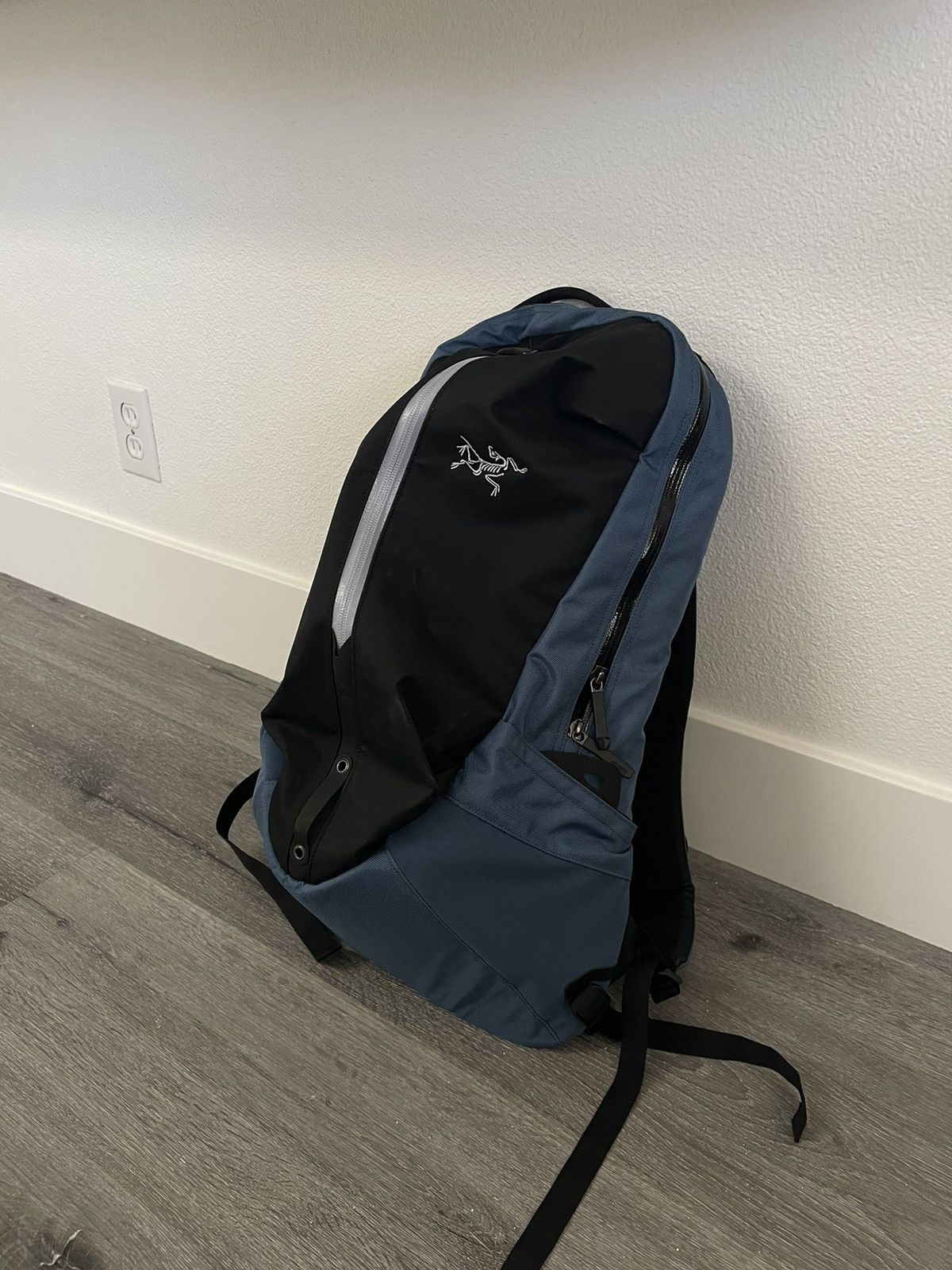 Arc Teryx Arc teryx Arro 22 Backpack Grailed