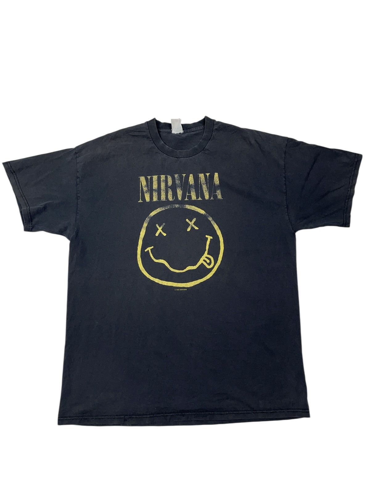 Band Tees Vintage 1992 Nirvana Smiley Face Distressed T-shirt Size US XL / EU 56 / 4 - 1 Thumbnail